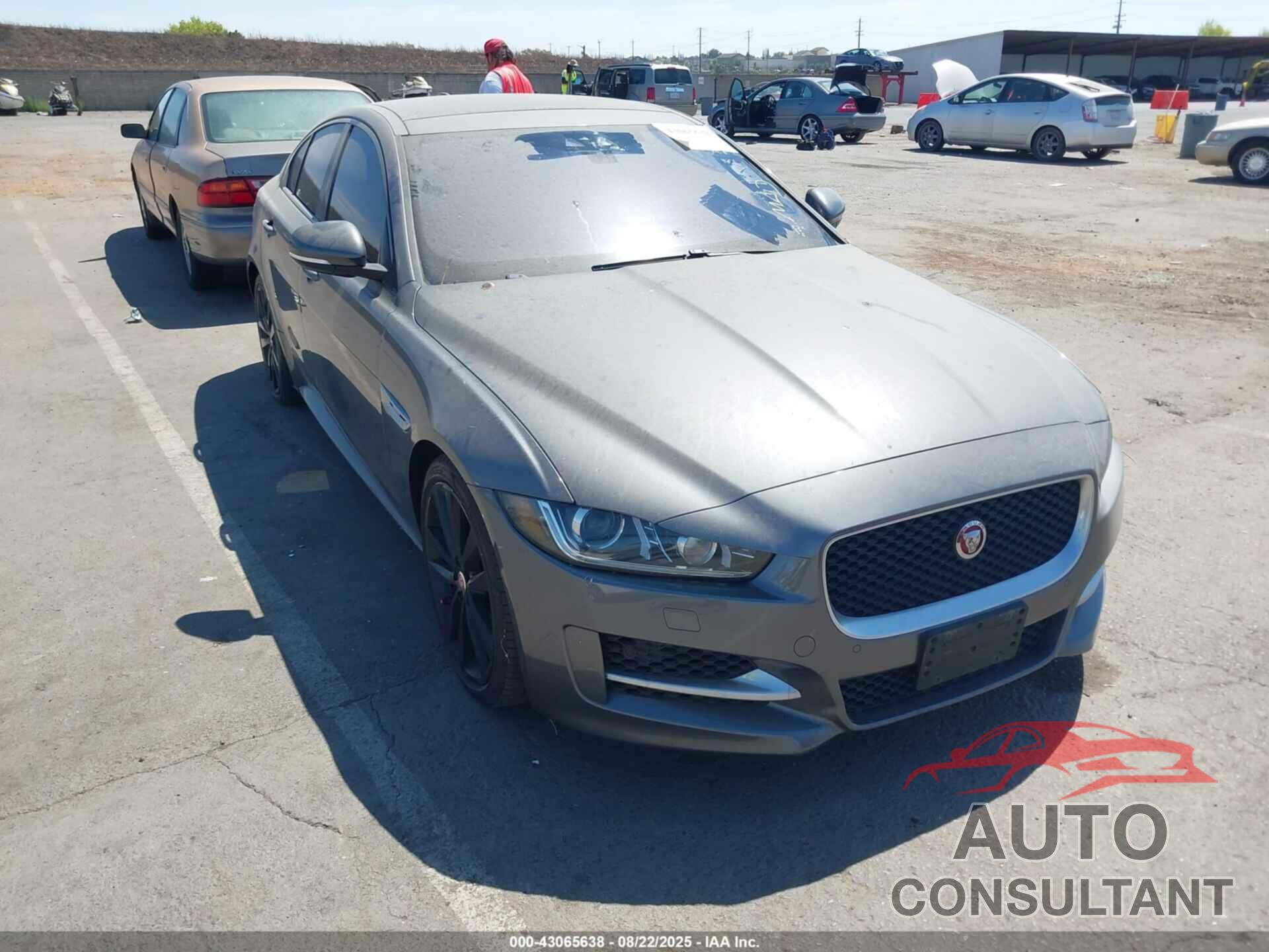 JAGUAR XE 2017 - SAJAF4BV7HA948857