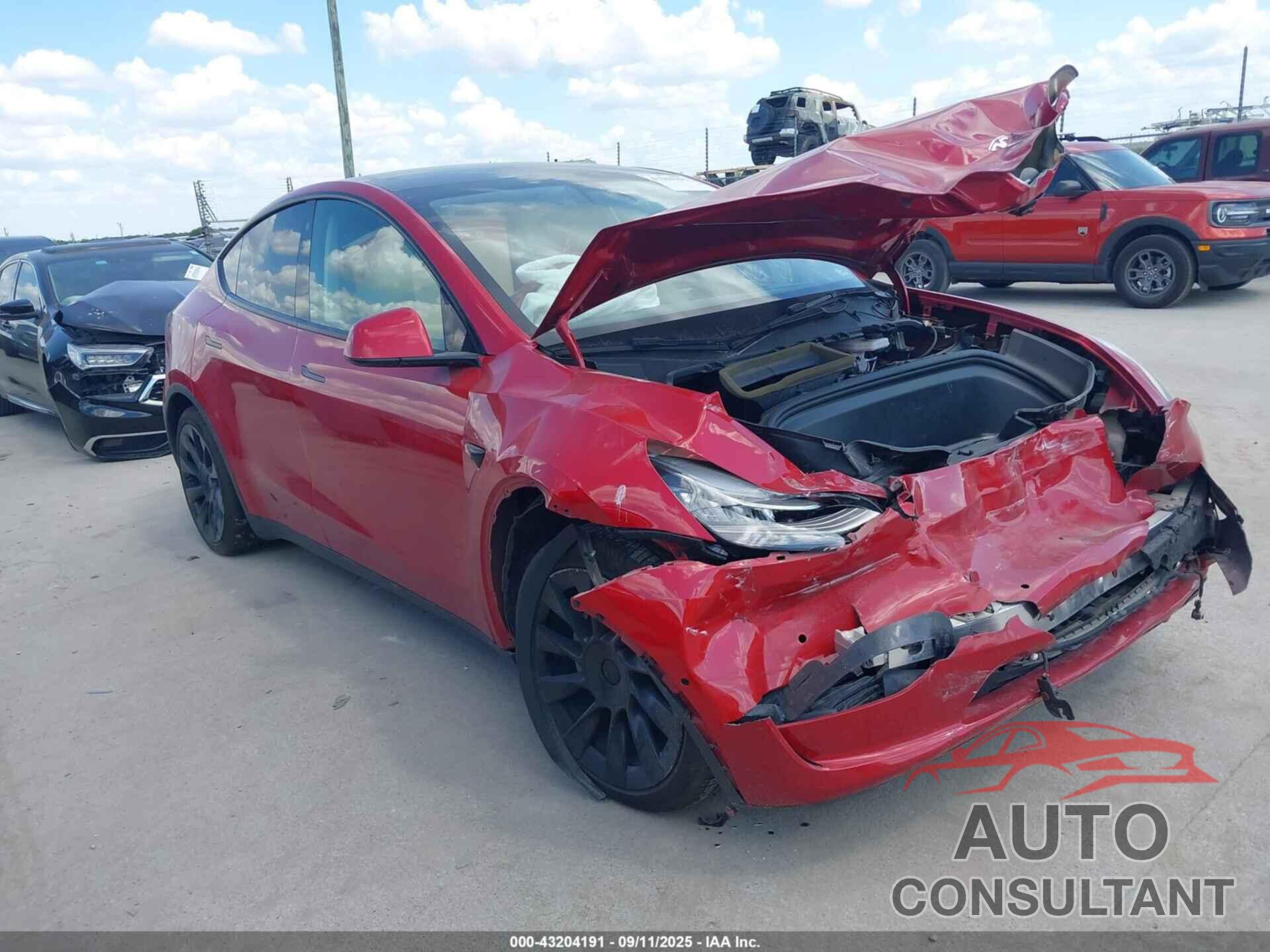 TESLA MODEL Y 2021 - 5YJYGDEE0MF108359