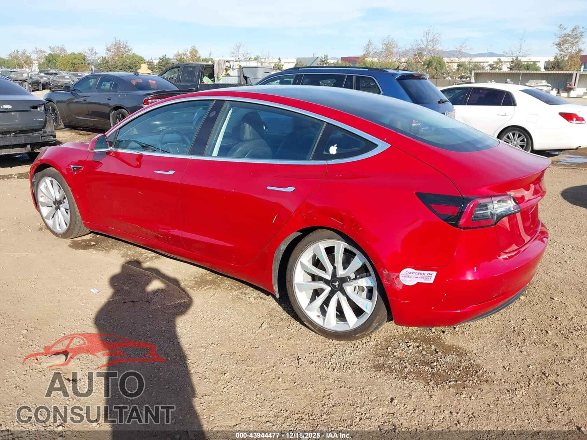 TESLA MODEL 3 2018 - 5YJ3E1EA1JF126182