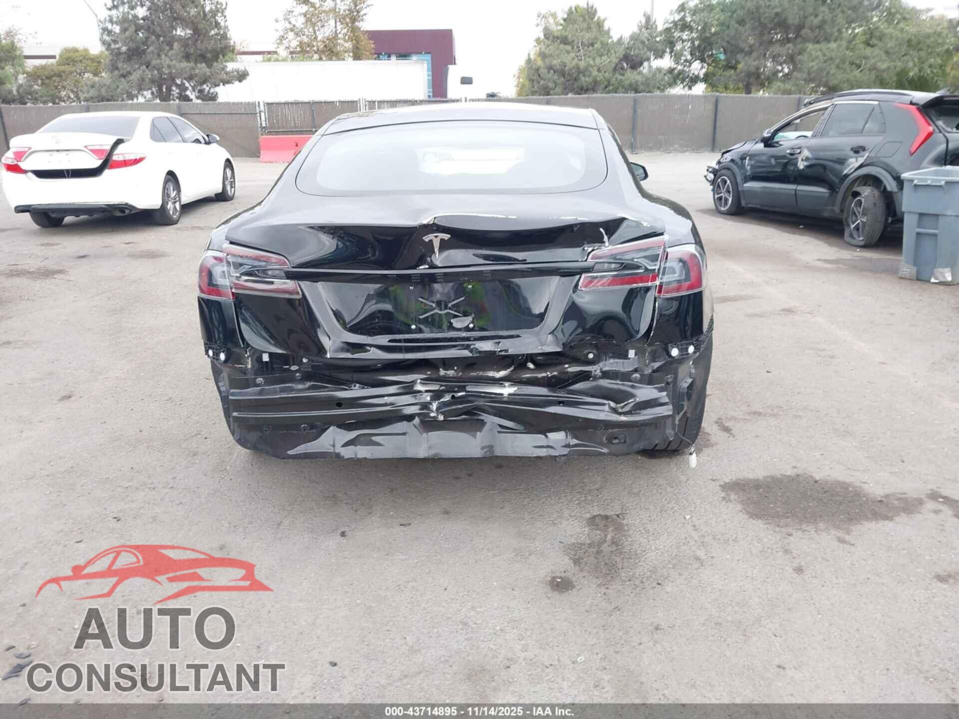 TESLA MODEL S 2022 - 5YJSA1E5XNF463529