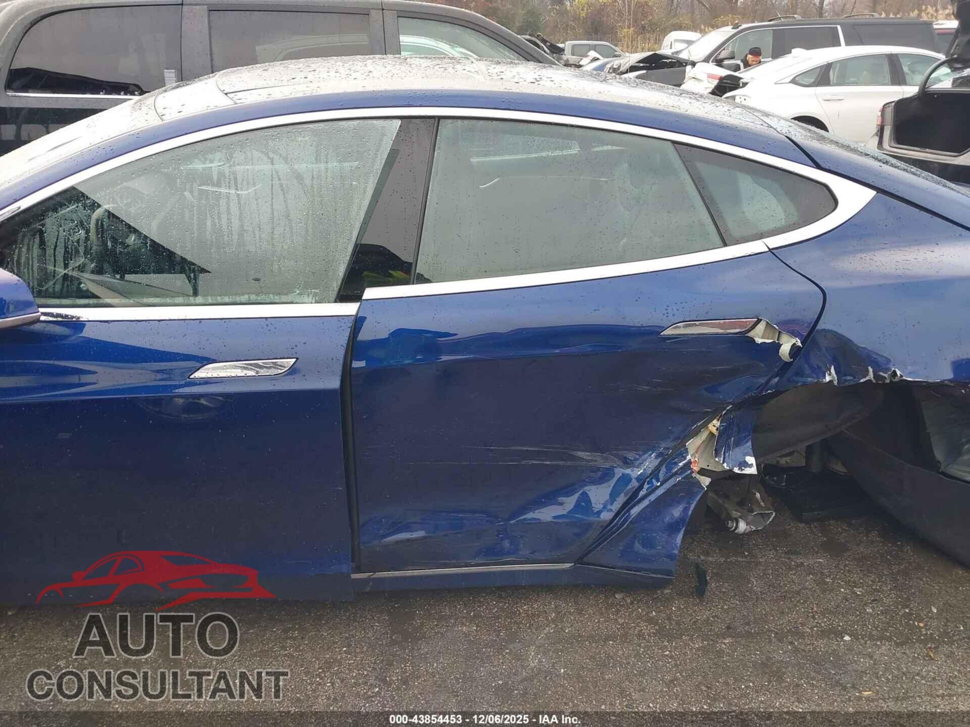 TESLA MODEL S 2016 - 5YJSA1E23GF153845