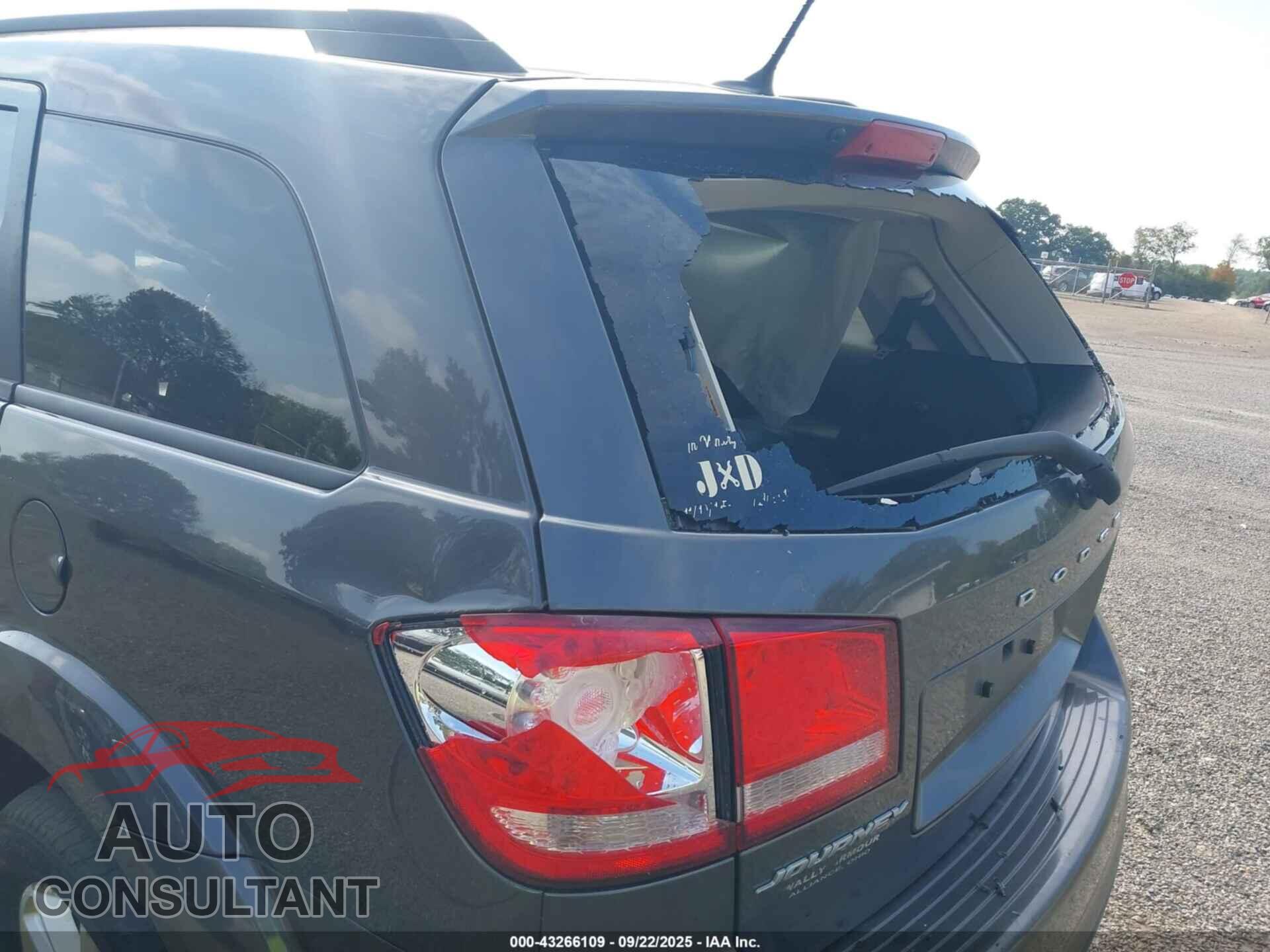 DODGE JOURNEY 2017 - 3C4PDCBB7HT590487