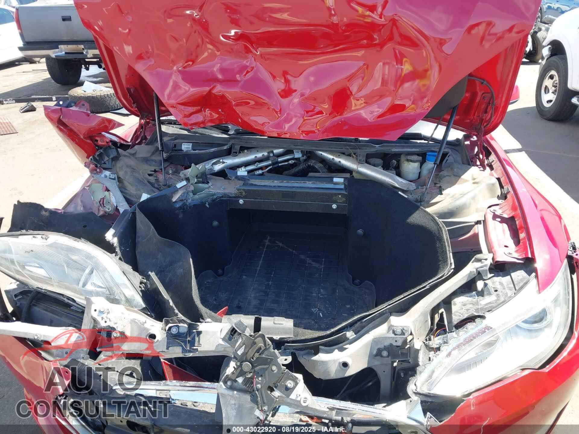 TESLA MODEL S 2014 - 5YJSA1H14EFP49806