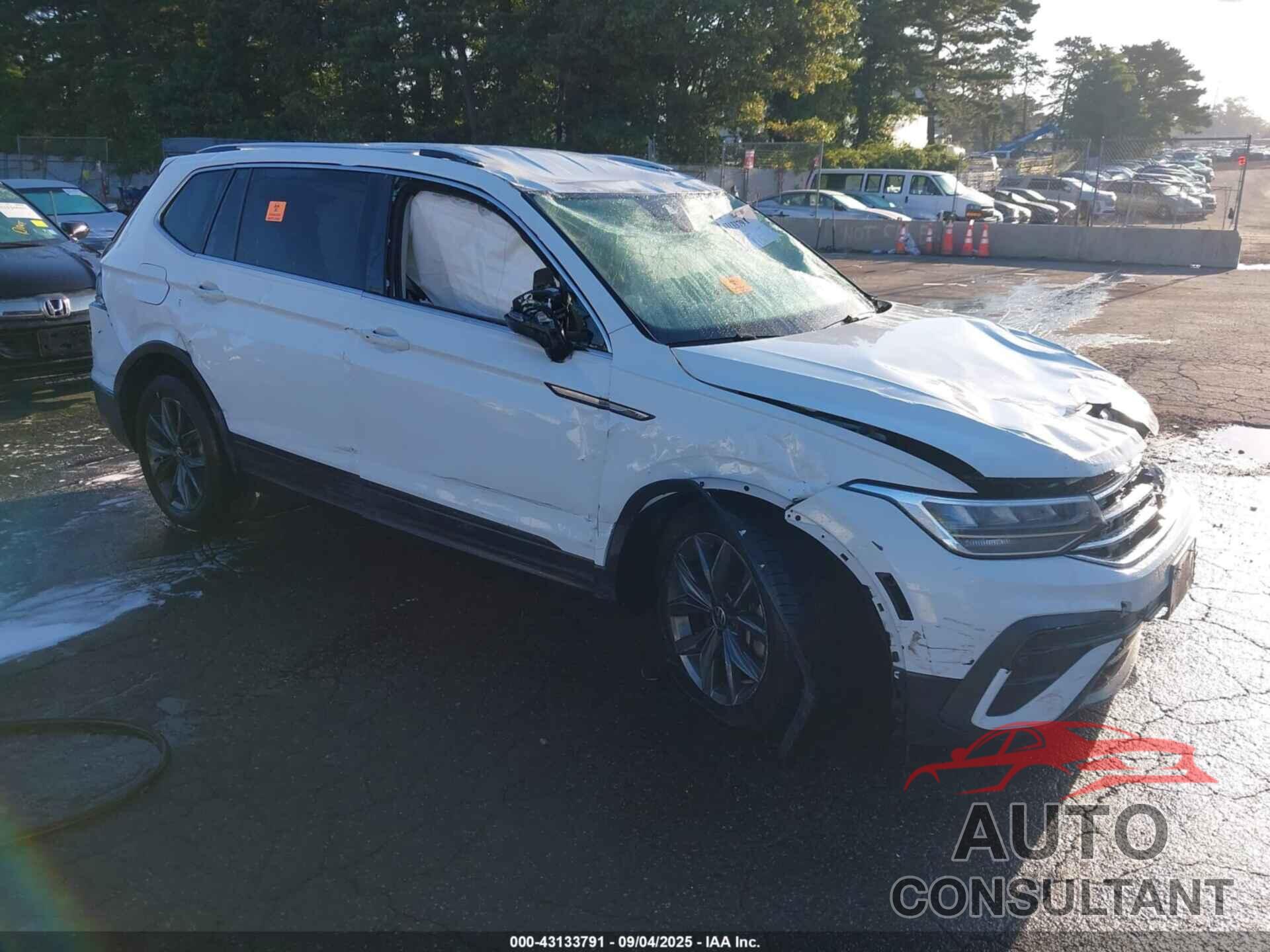 VOLKSWAGEN TIGUAN 2022 - 3VV2B7AX9NM171729