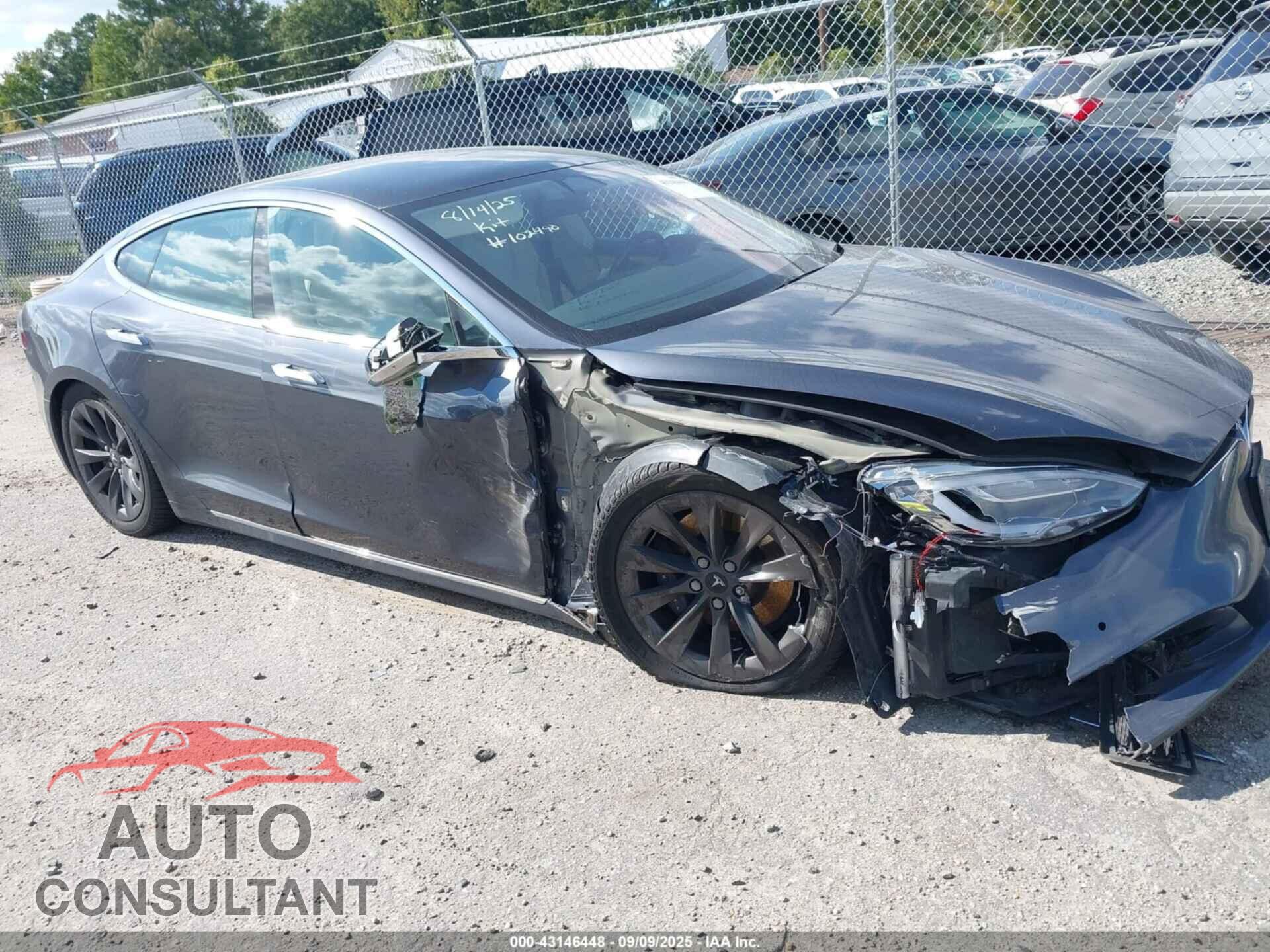 TESLA MODEL S 2017 - 5YJSA1E28HF216259