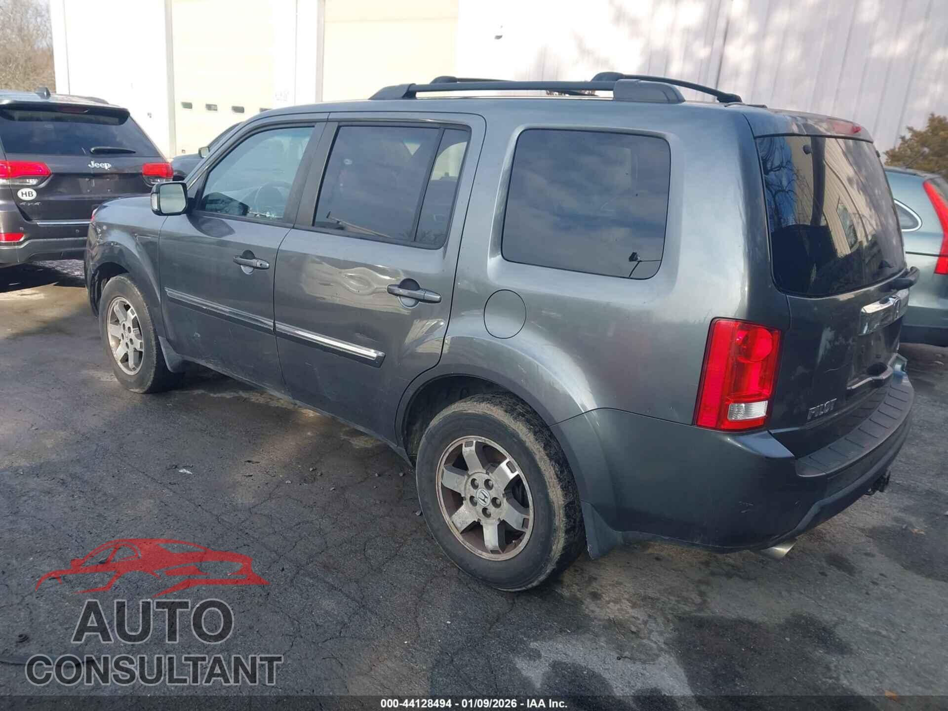 HONDA PILOT 2011 - 5FNYF4H90BB019745