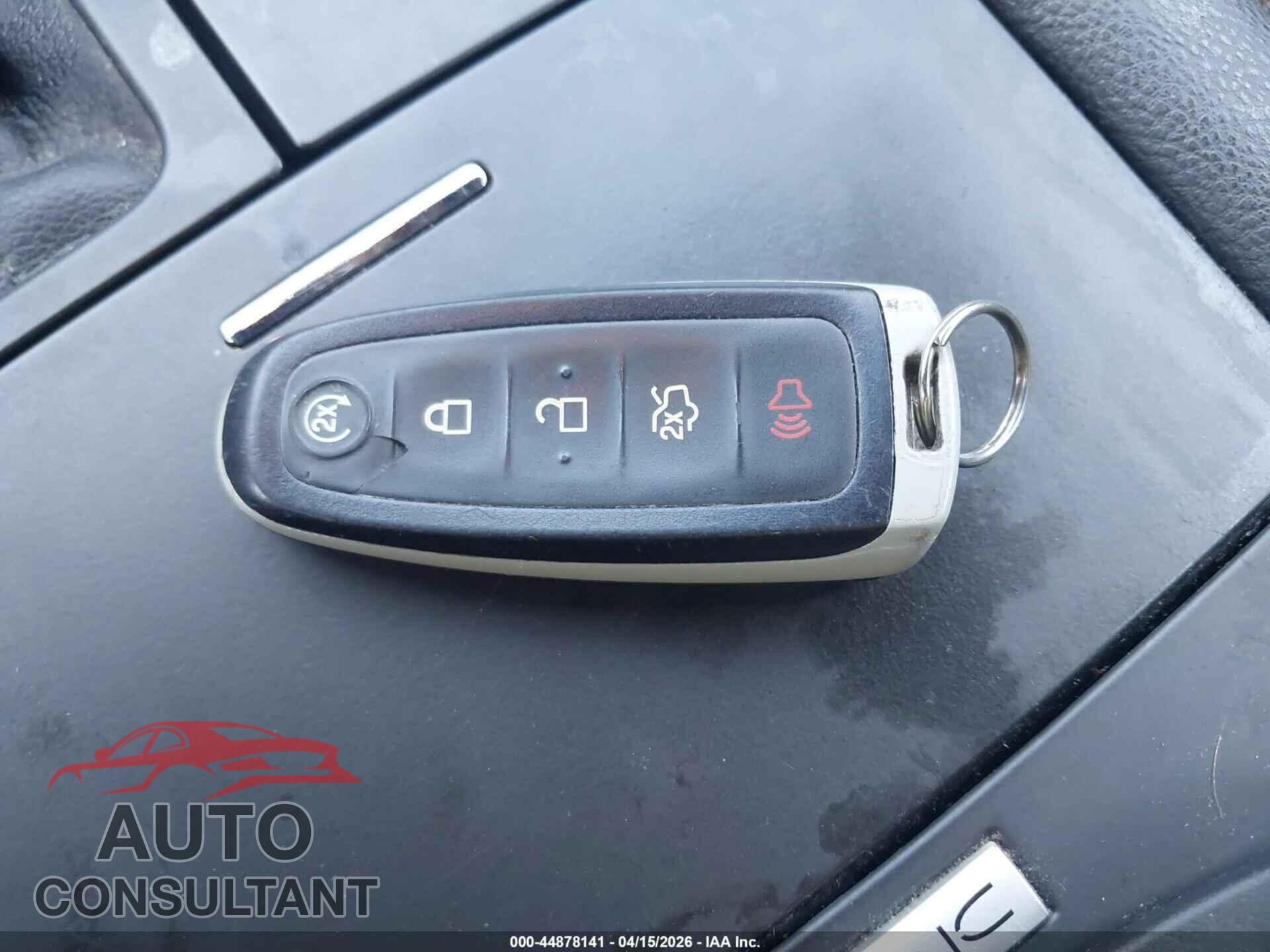 FORD TAURUS 2015 - 1FAHP2E80FG186640