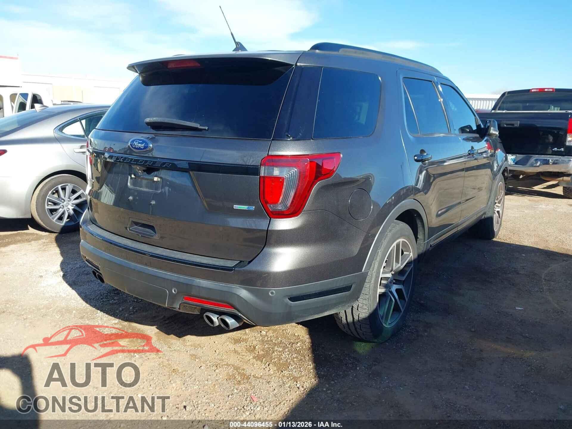 FORD EXPLORER 2018 - 1FM5K8GT9JGB99147
