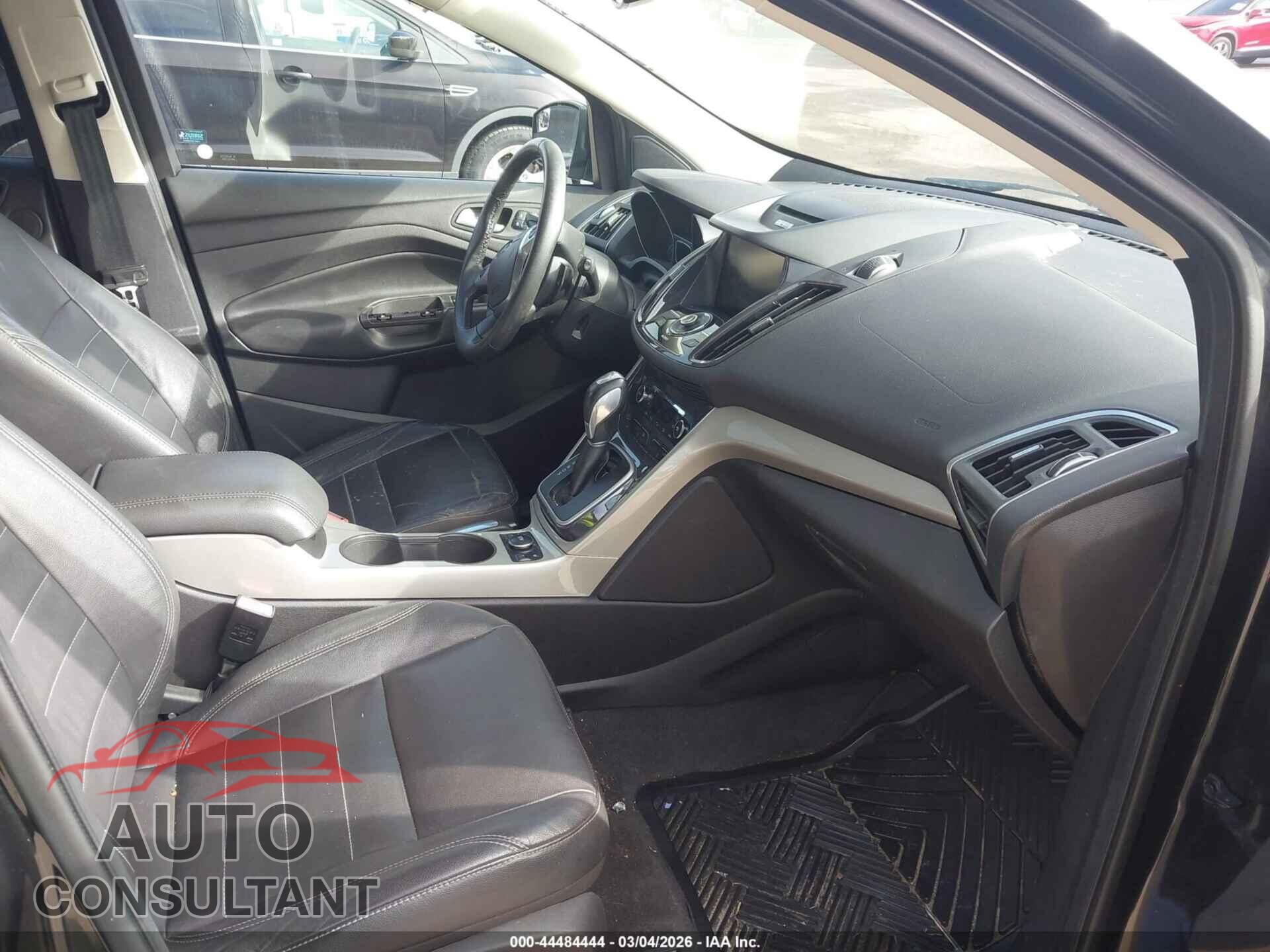FORD ESCAPE 2013 - 1FMCU0HX8DUB06922