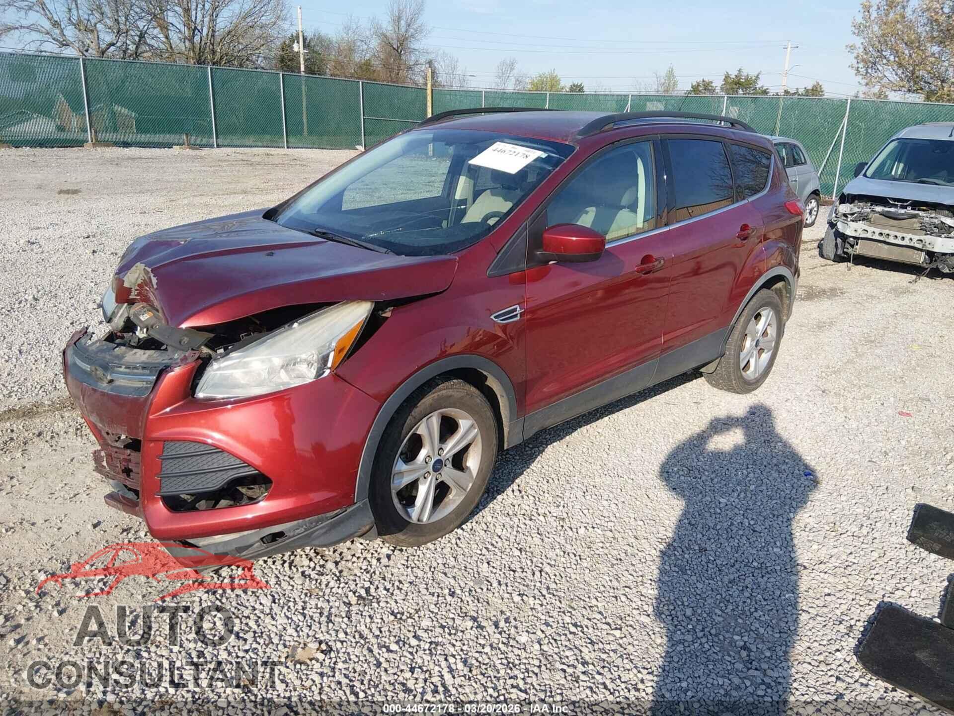 FORD ESCAPE 2014 - 1FMCU0GX5EUB44384