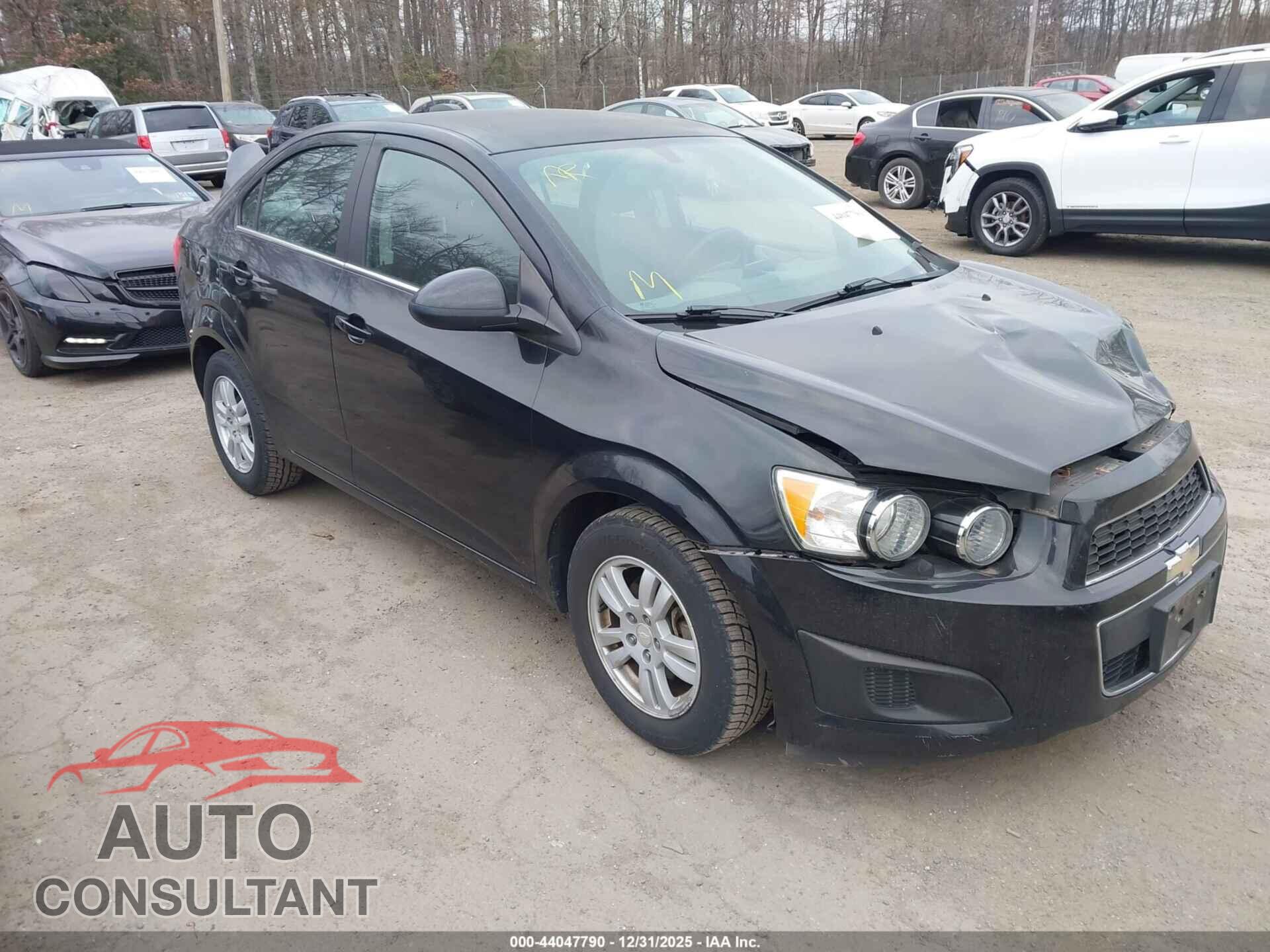 CHEVROLET SONIC 2015 - 1G1JC5SH3F4163473