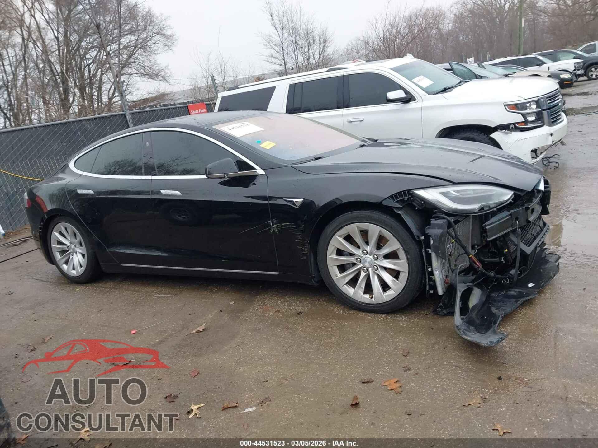 TESLA MODEL S 2017 - 5YJSA1E22HF205192