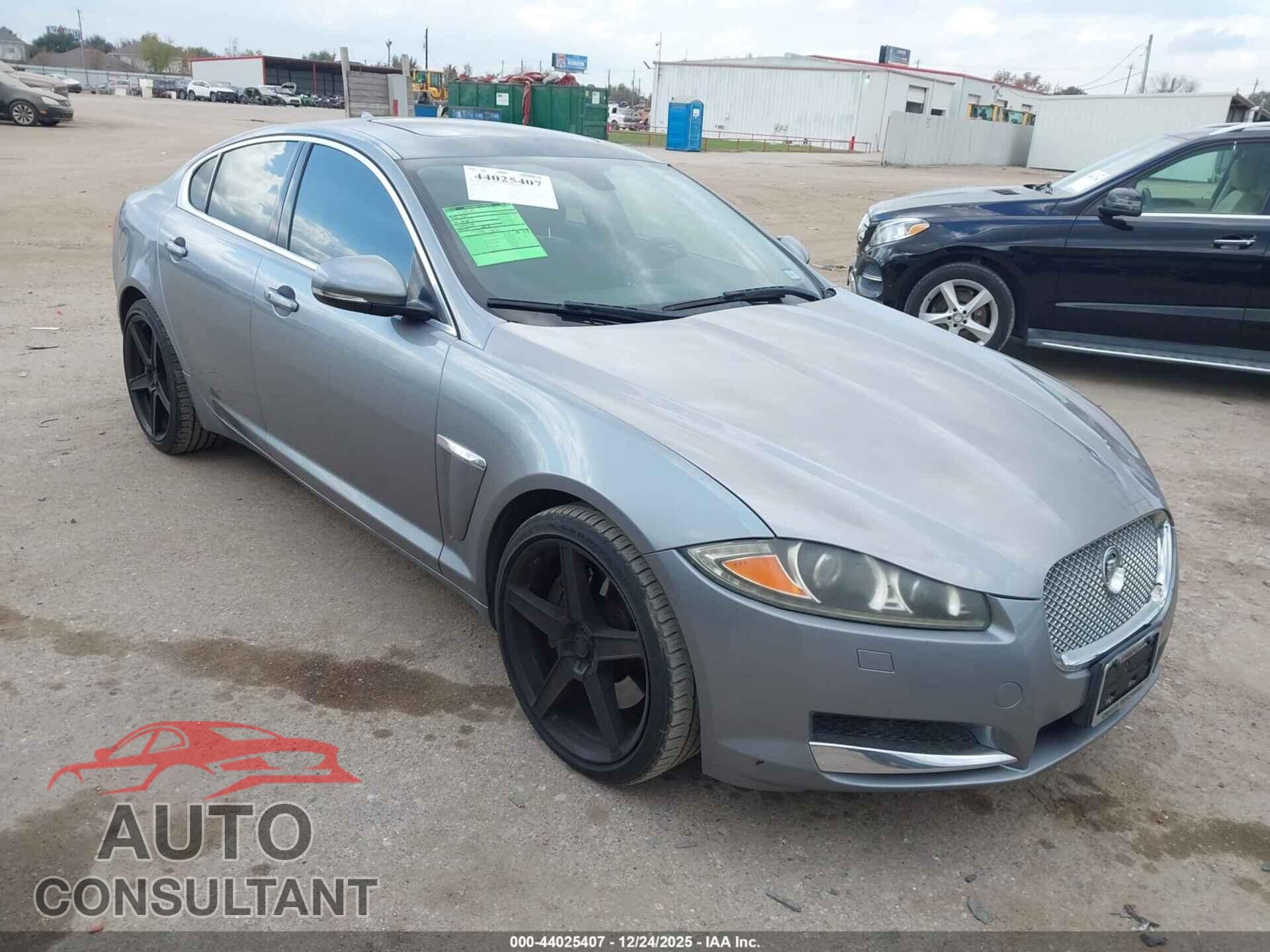 JAGUAR XF 2013 - SAJWA0ES8DPS97132