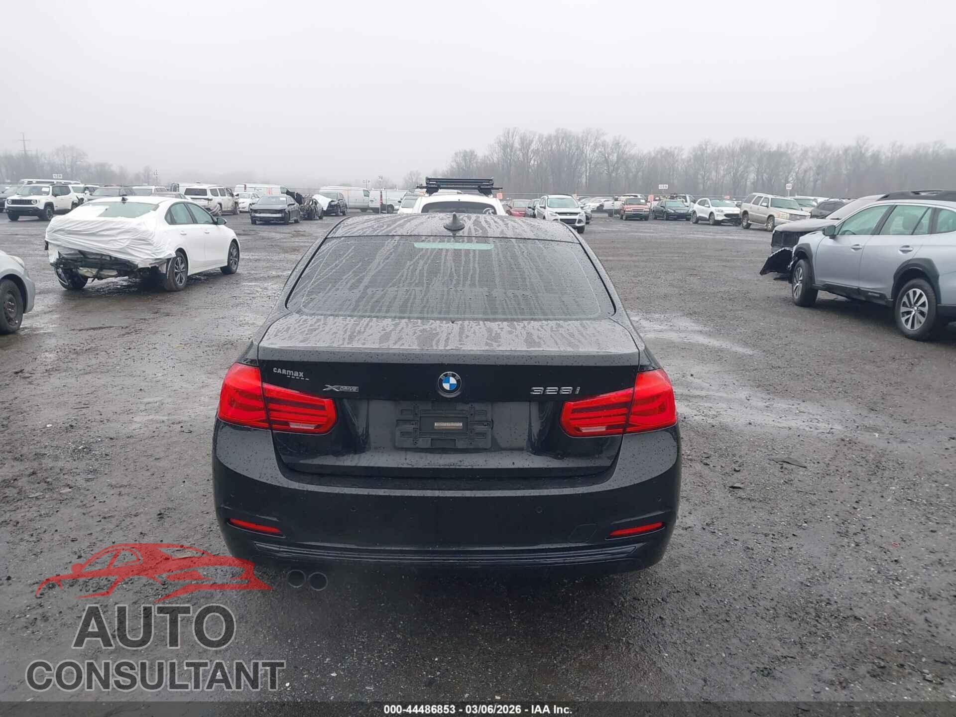 BMW 328I 2016 - WBA8E3G51GNU05964