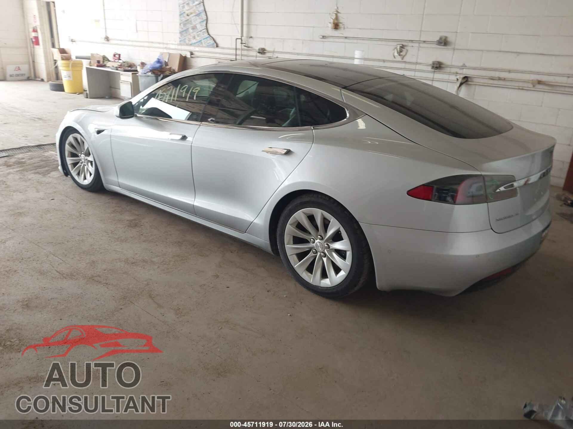 TESLA MODEL S 2017 - 5YJSA1E24HF211012