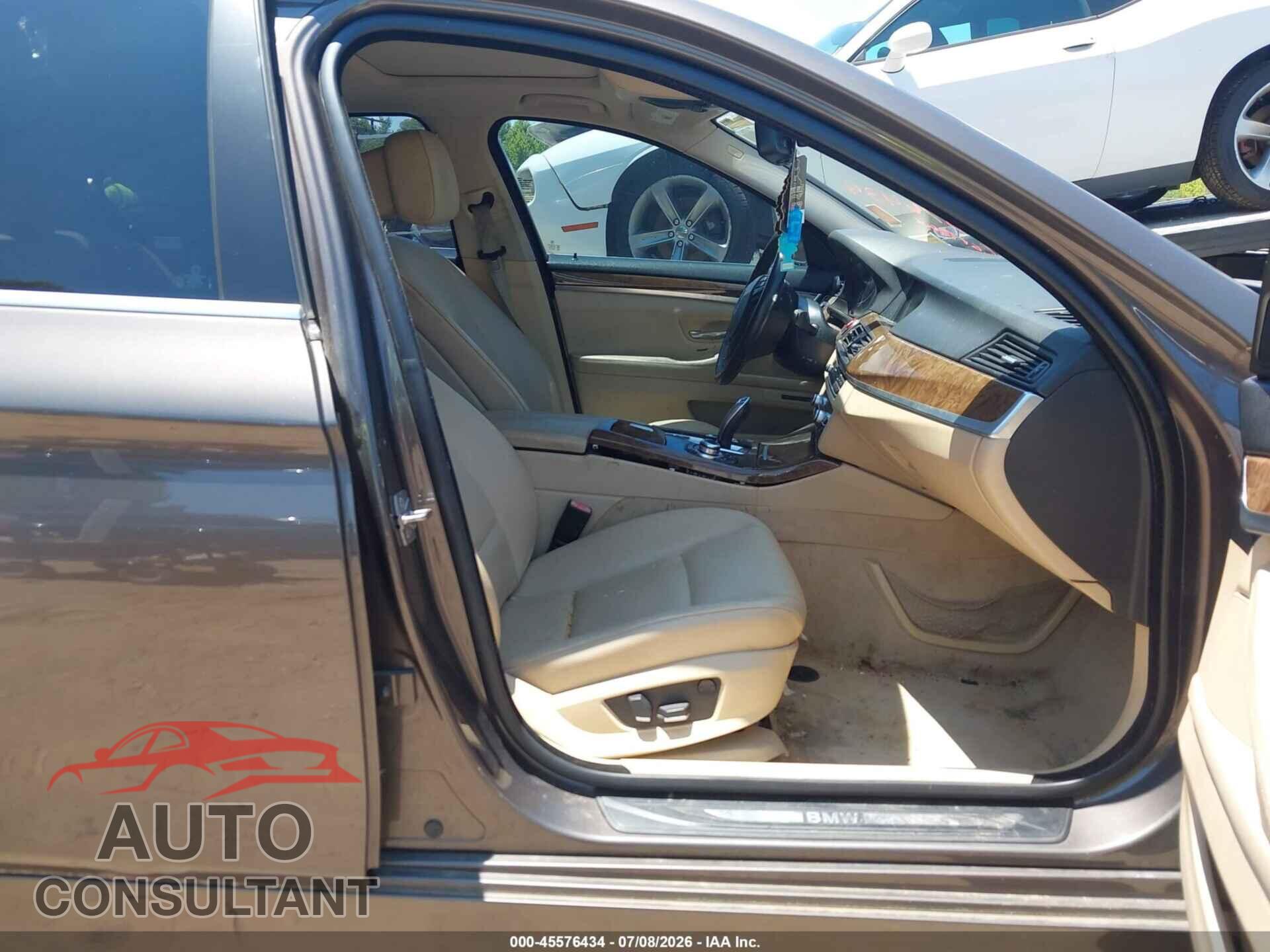 BMW 528I 2012 - WBAXG5C59CDW24744