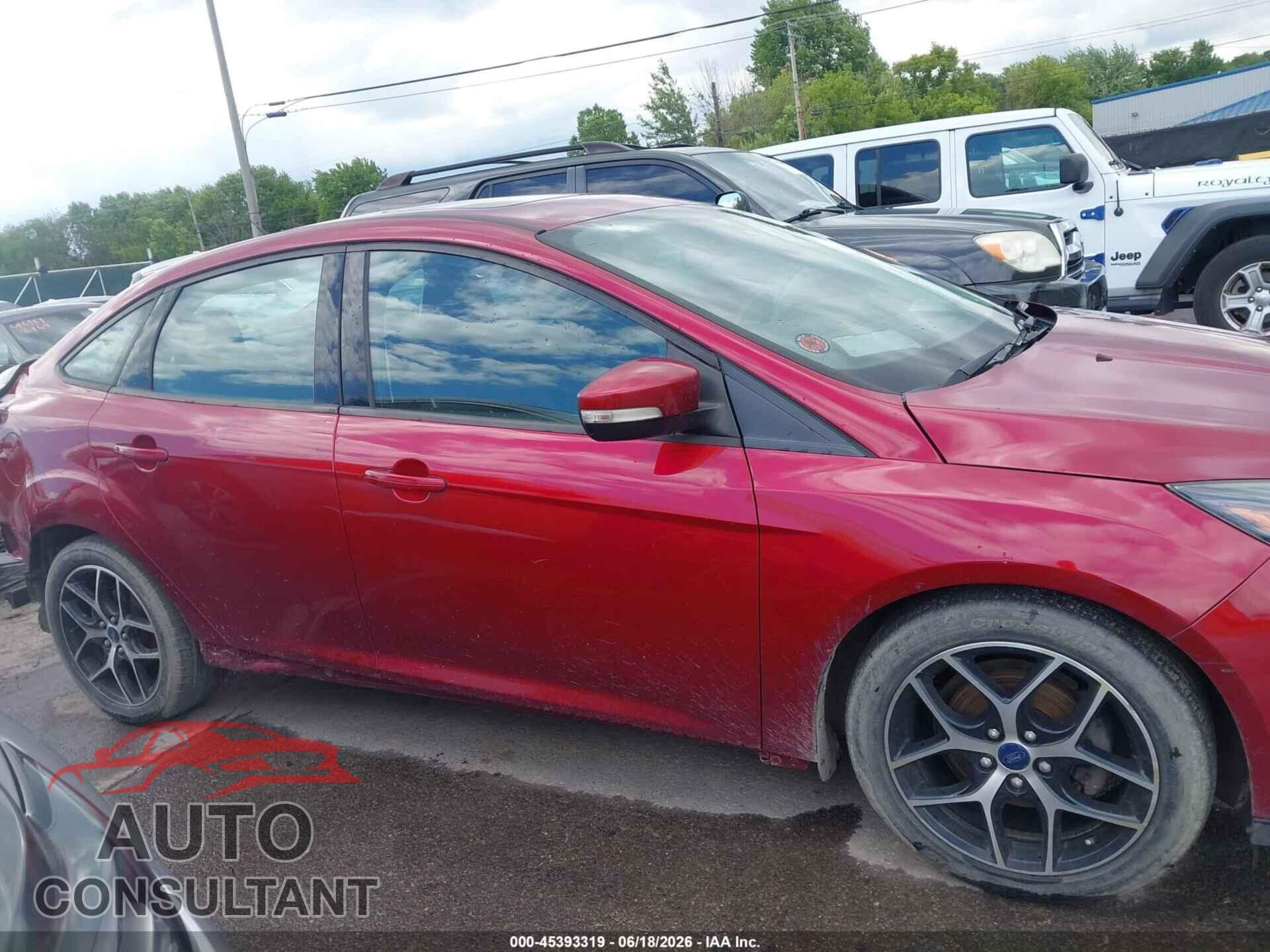 FORD FOCUS 2017 - 1FADP3H24HL295351