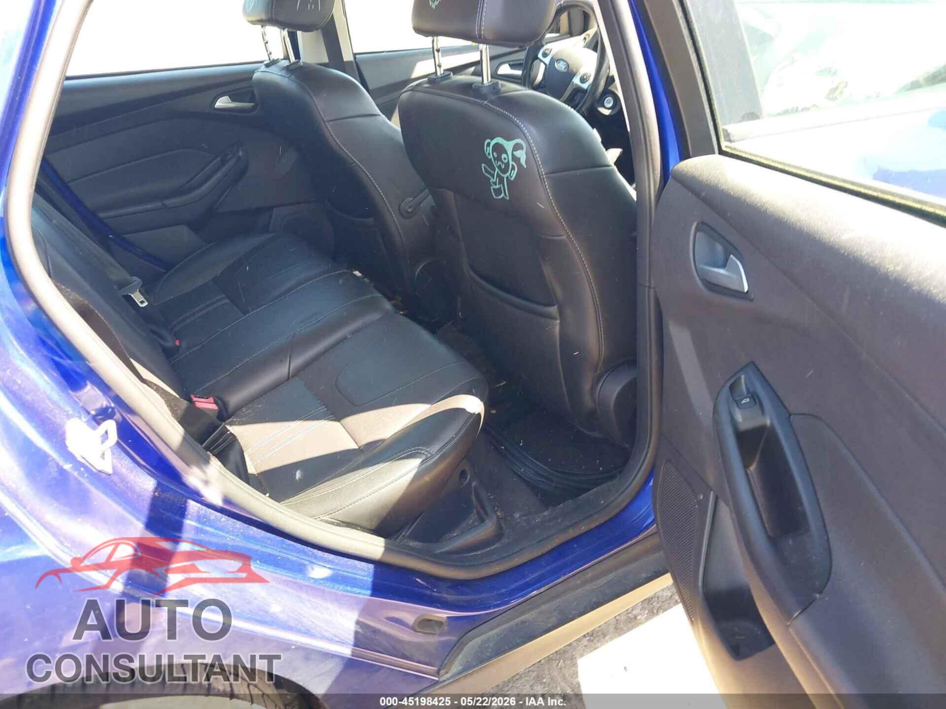 FORD FOCUS 2013 - 1FADP3F25DL376310