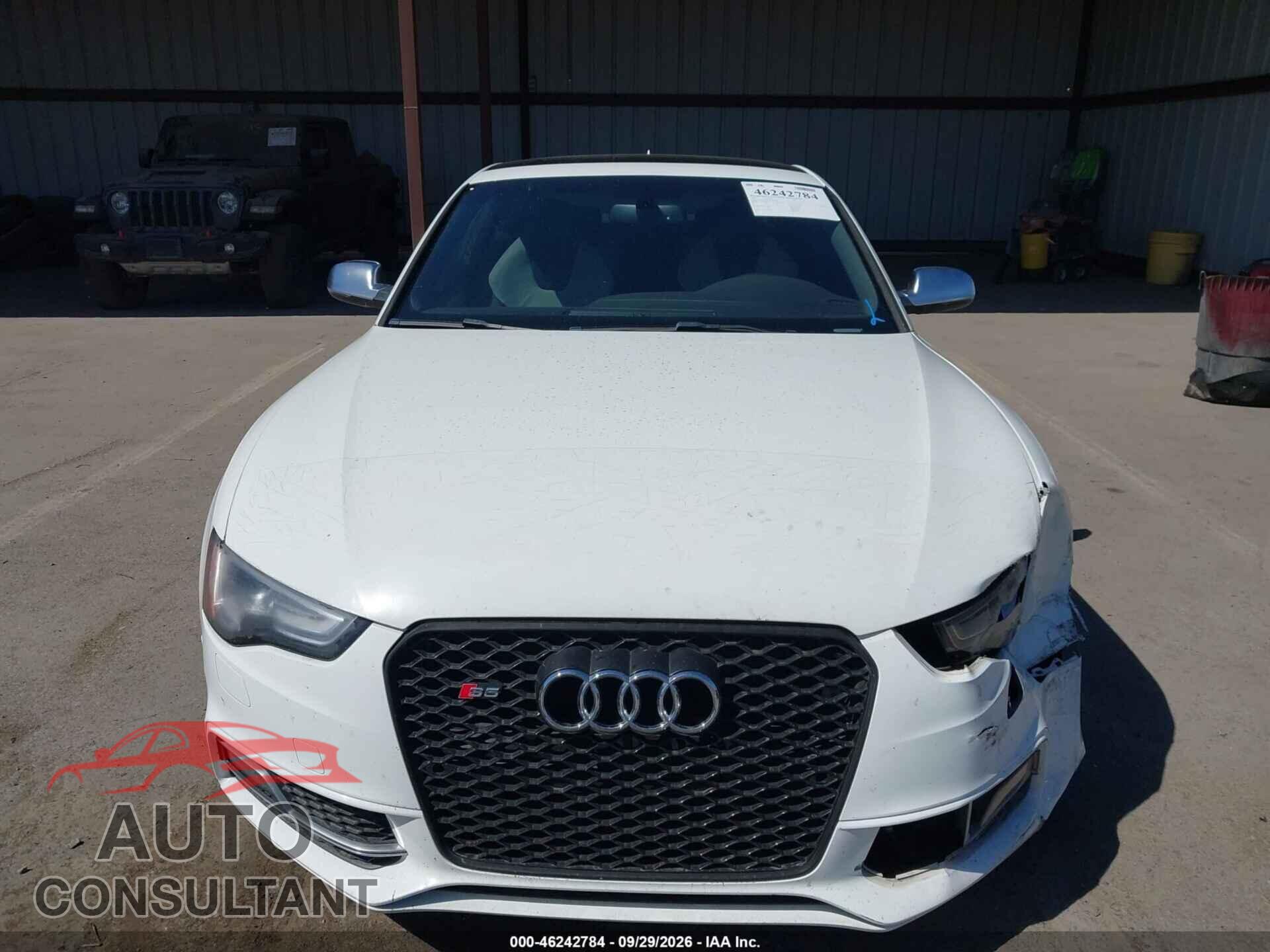 AUDI S5 2013 - WAUCGAFR2DA012894