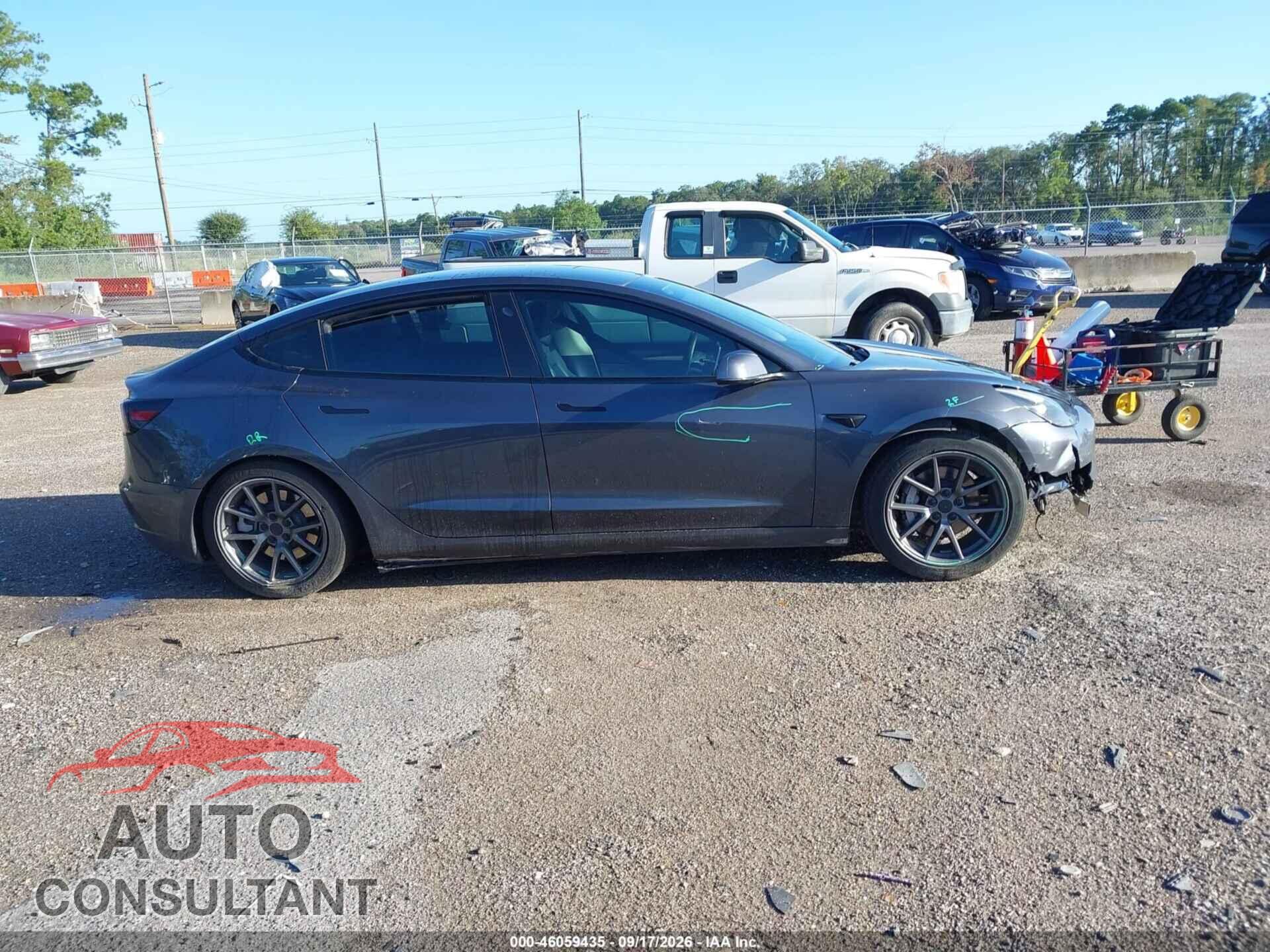 TESLA MODEL 3 2021 - 5YJ3E1EA9MF086017