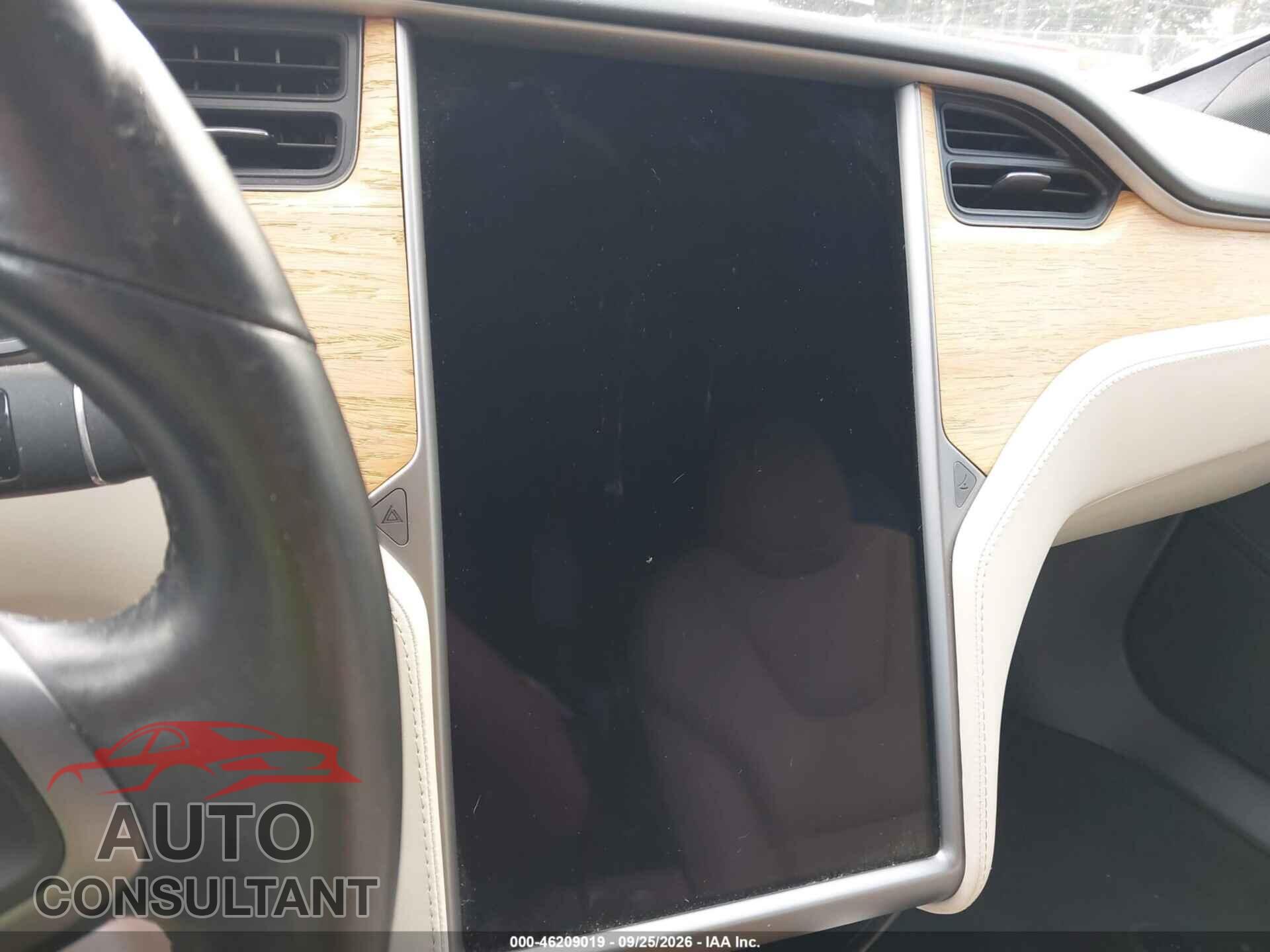 TESLA MODEL S 2020 - 5YJSA1E29LF388552