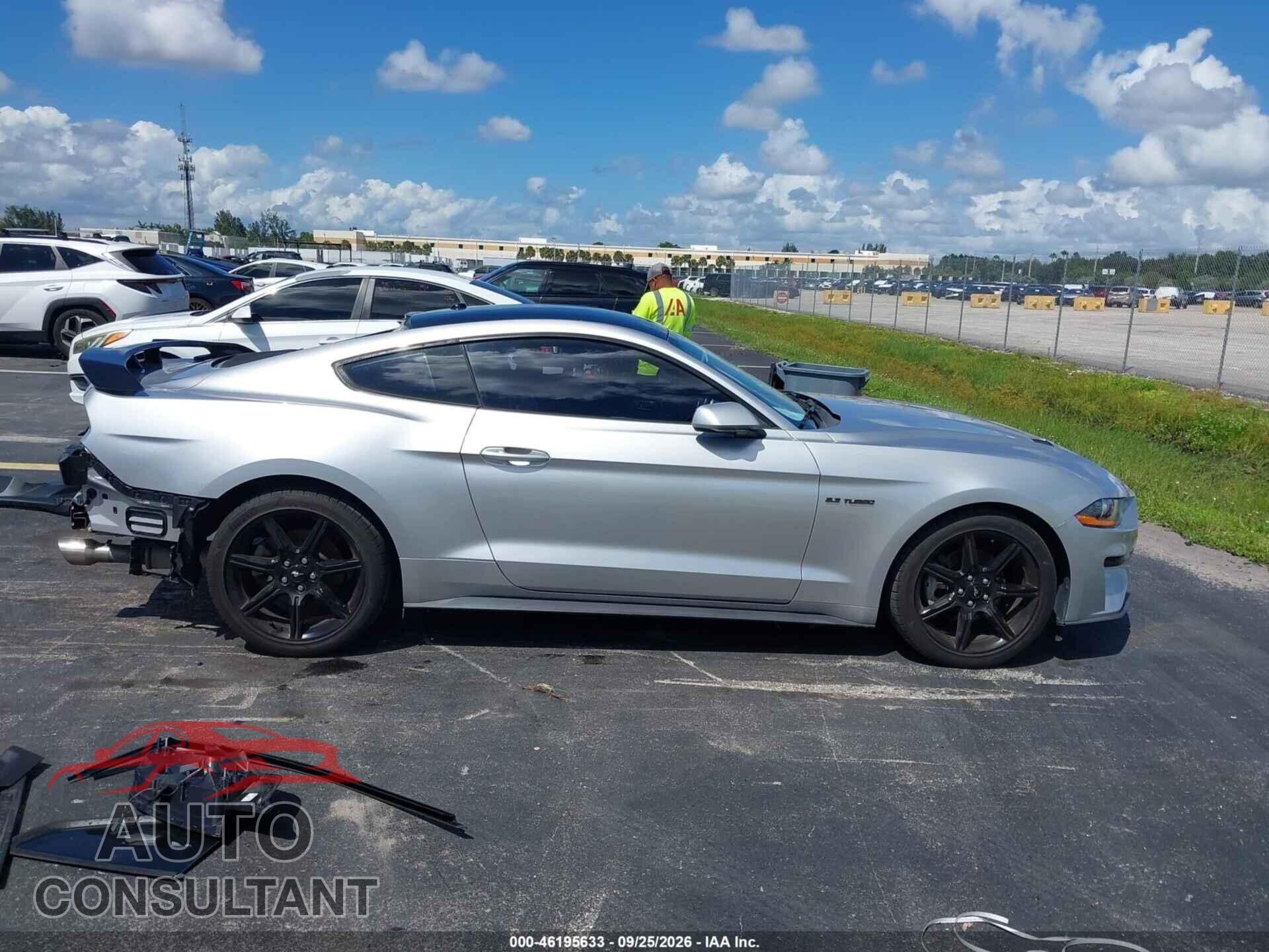 FORD MUSTANG 2019 - 1FA6P8TH8K5114720