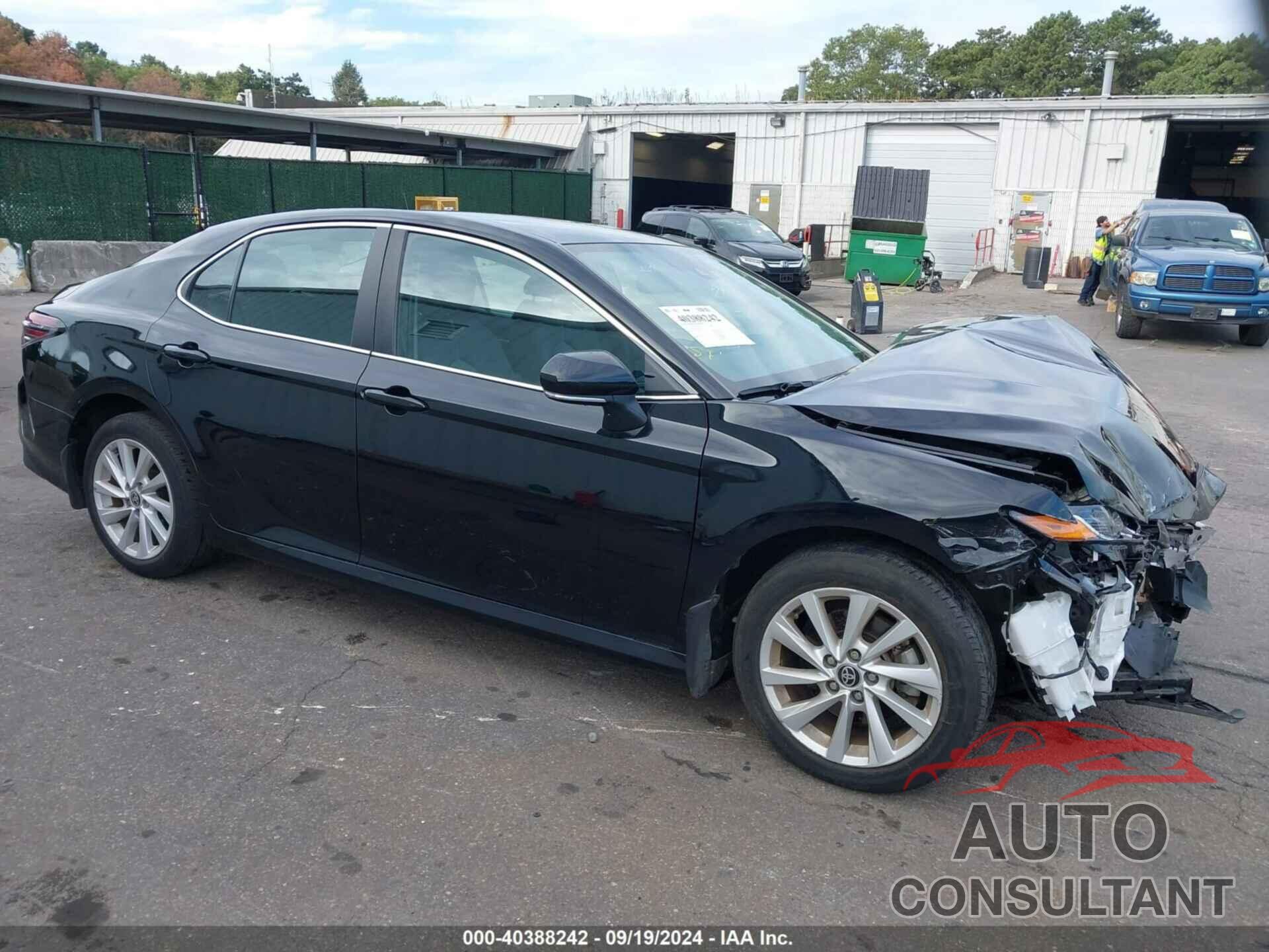 TOYOTA CAMRY 2021 - 4T1R11AK6MU572131