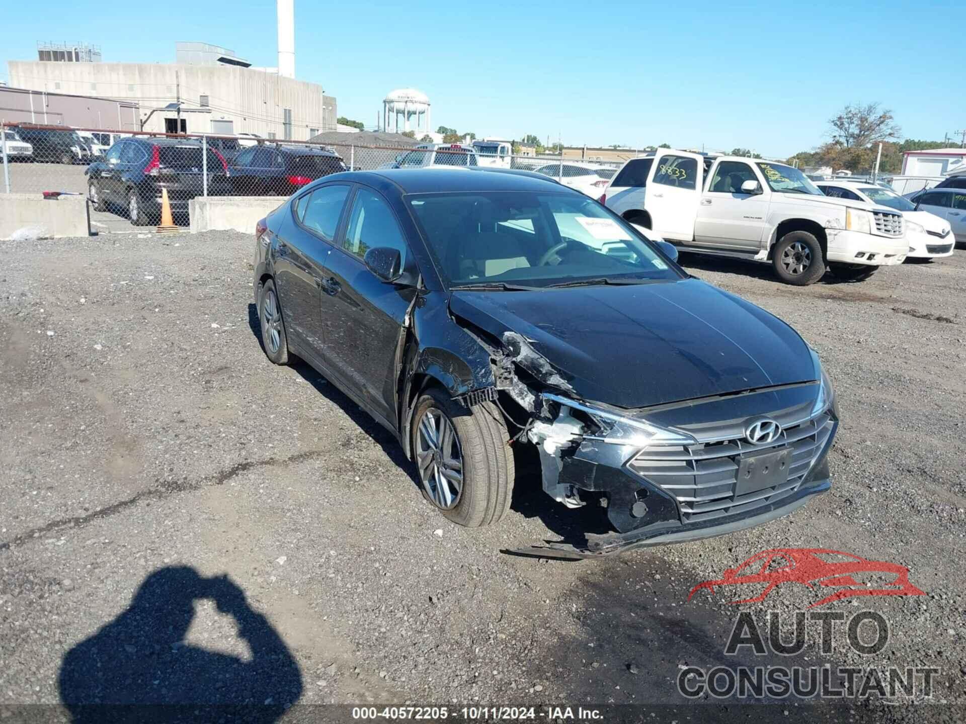 HYUNDAI ELANTRA 2020 - KMHD84LF5LU101139