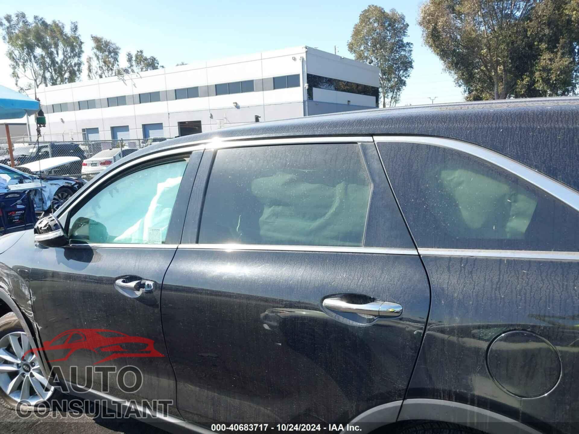 KIA SORENTO 2020 - 5XYPG4A32LG637402
