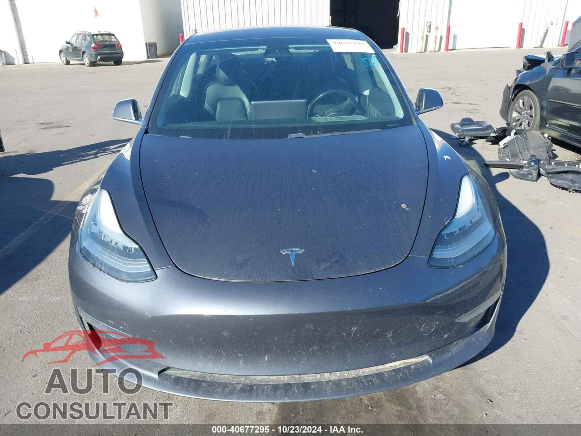 TESLA MODEL 3 2018 - 5YJ3E1EB0JF089926