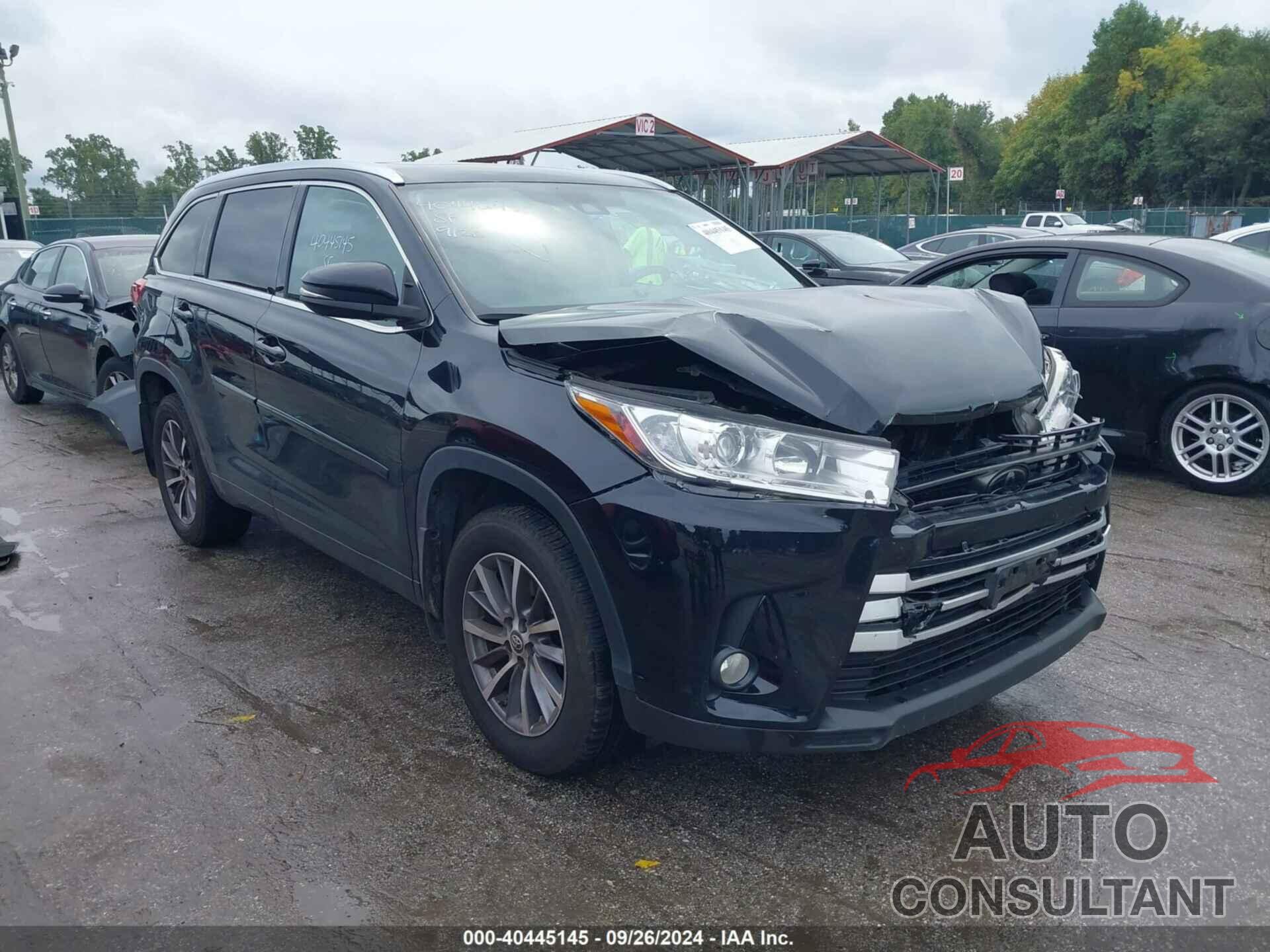 TOYOTA HIGHLANDER 2017 - 5TDJZRFH8HS442657