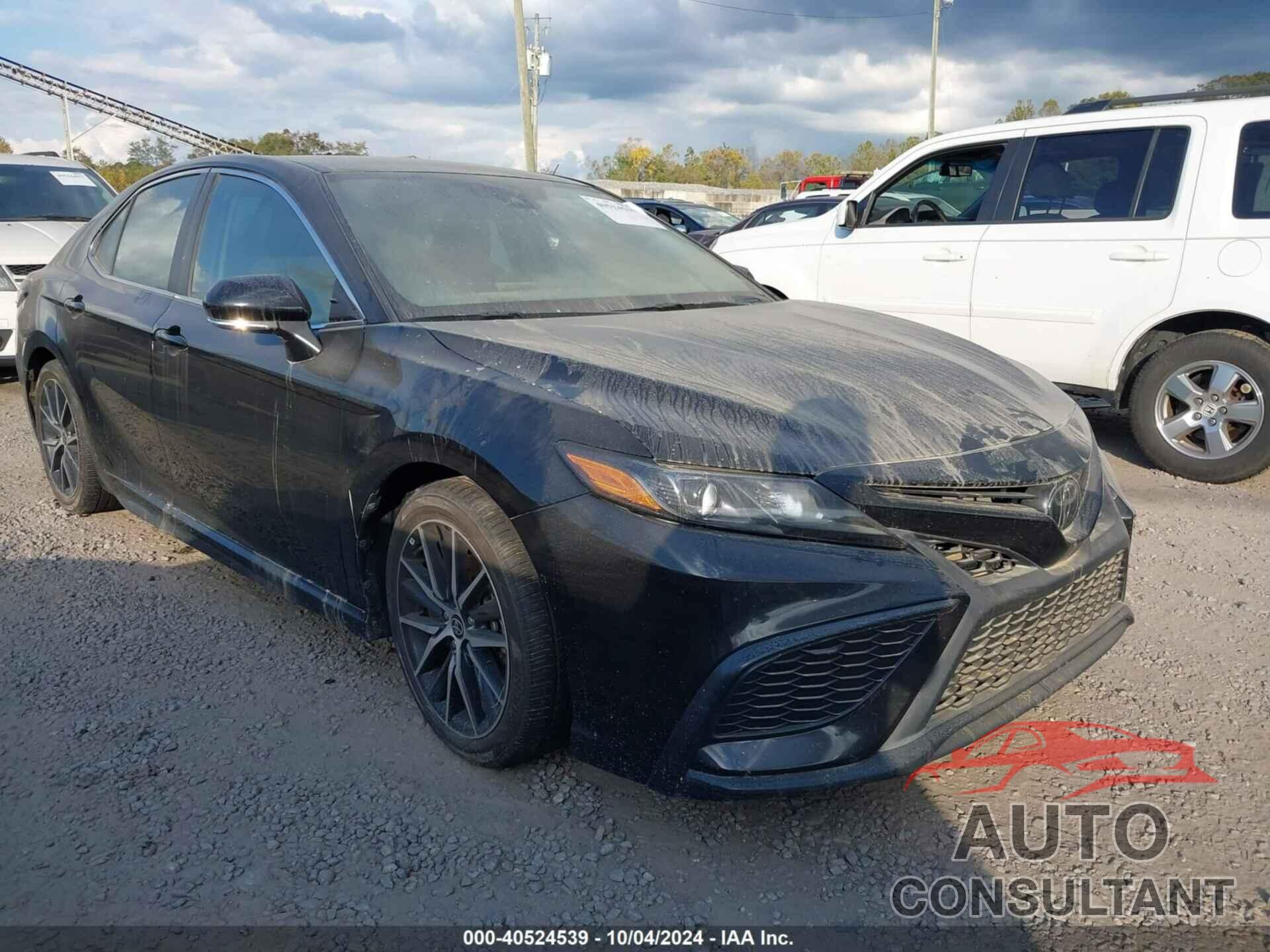 TOYOTA CAMRY 2023 - 4T1G11BK7PU076734