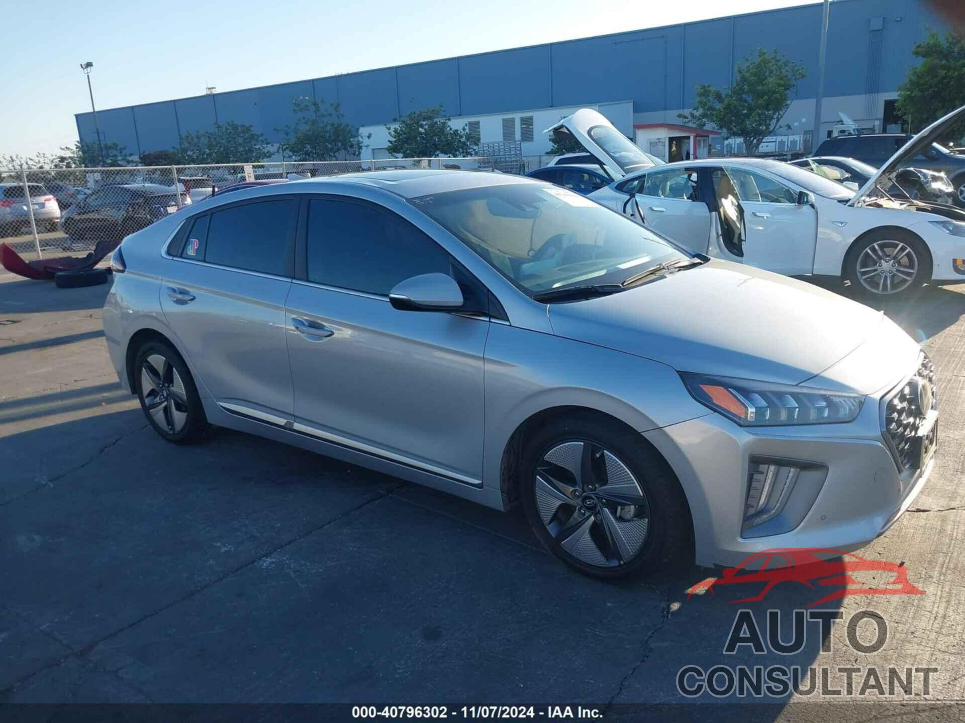 HYUNDAI IONIQ HYBRID 2022 - KMHC05LC1NU271130