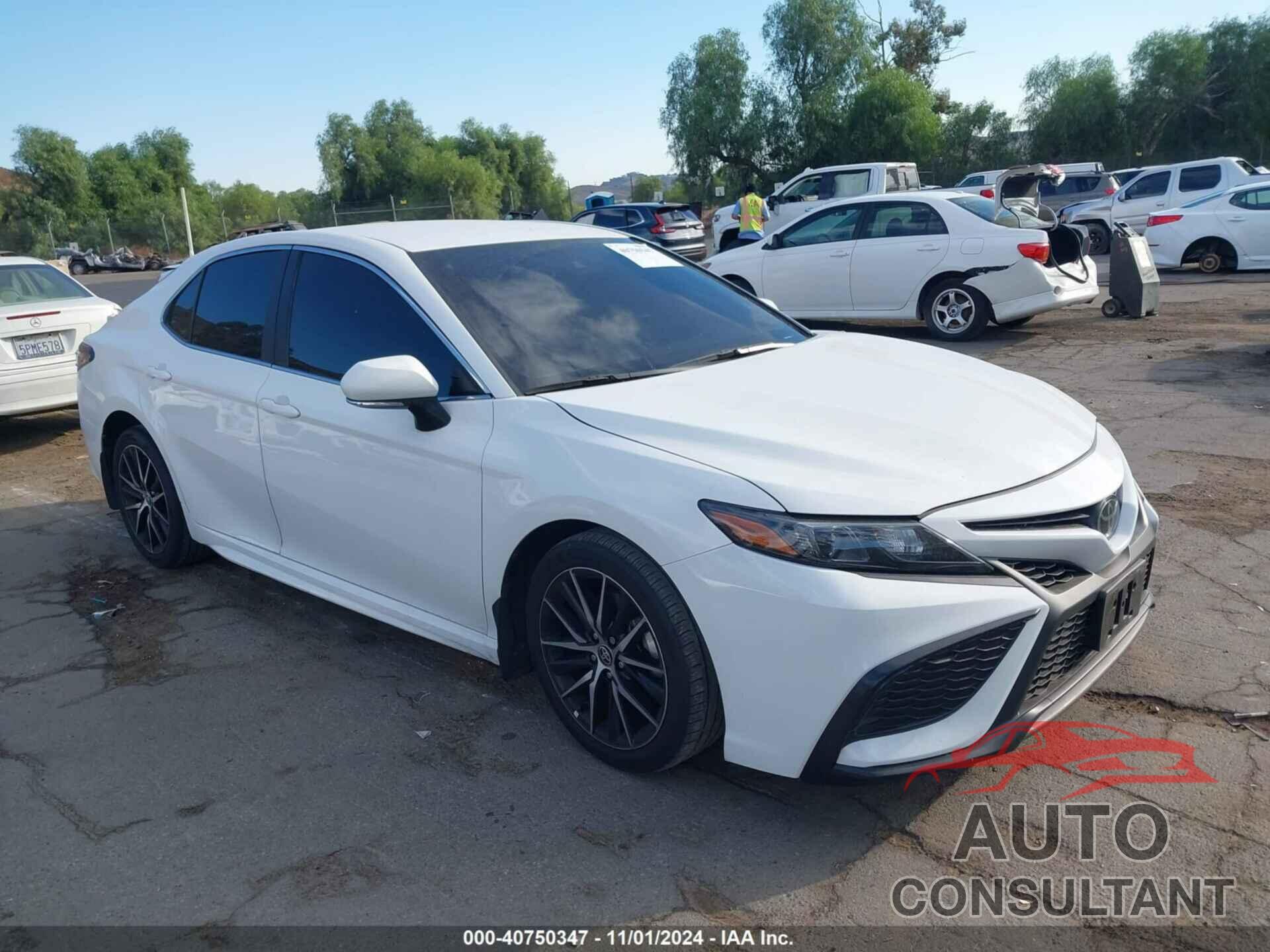 TOYOTA CAMRY 2023 - 4T1G11AK6PU795216