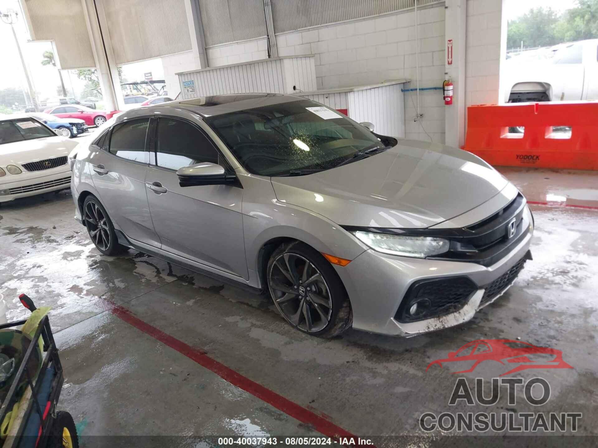 HONDA CIVIC 2018 - SHHFK7H94JU225104