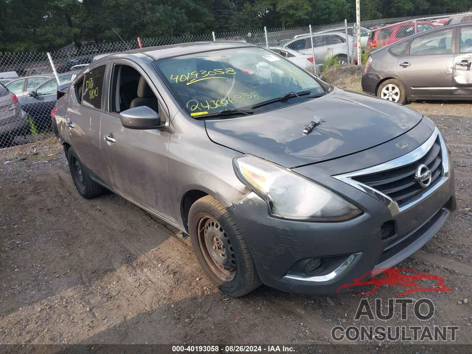 NISSAN VERSA 2017 - 3N1CN7AP3HL878980