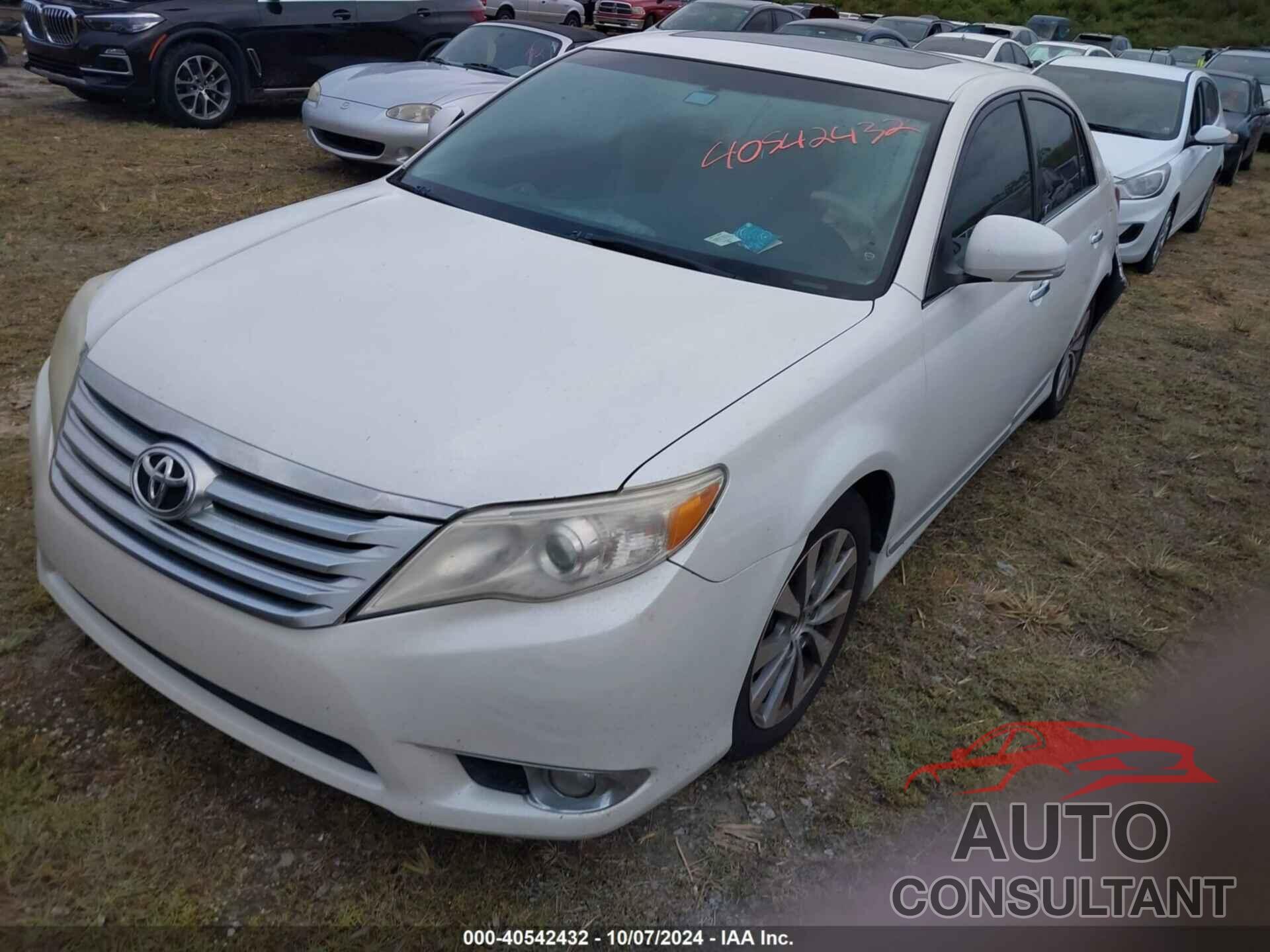 TOYOTA AVALON 2011 - 4T1BK3DBXBU419044