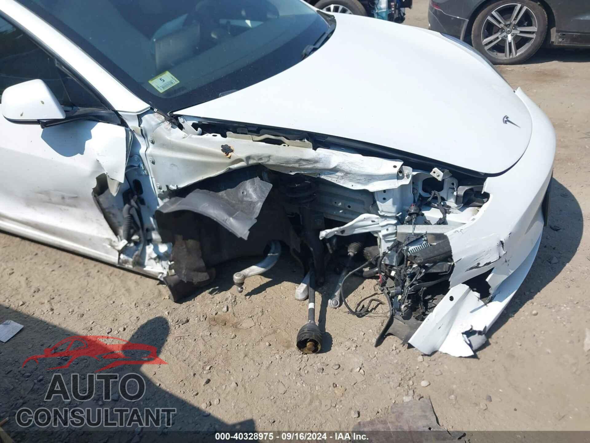 TESLA MODEL 3 2021 - 5YJ3E1EB5MF960596