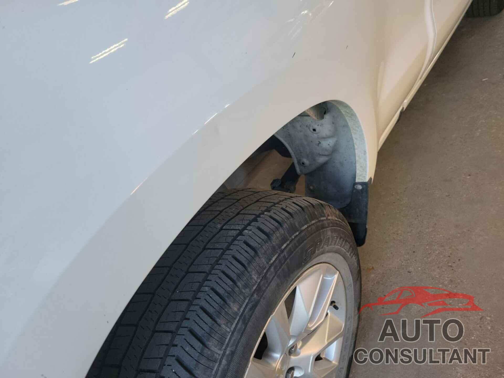 CHEVROLET SILVERADO 1500 2021 - 1GCRWBEK1MZ437969