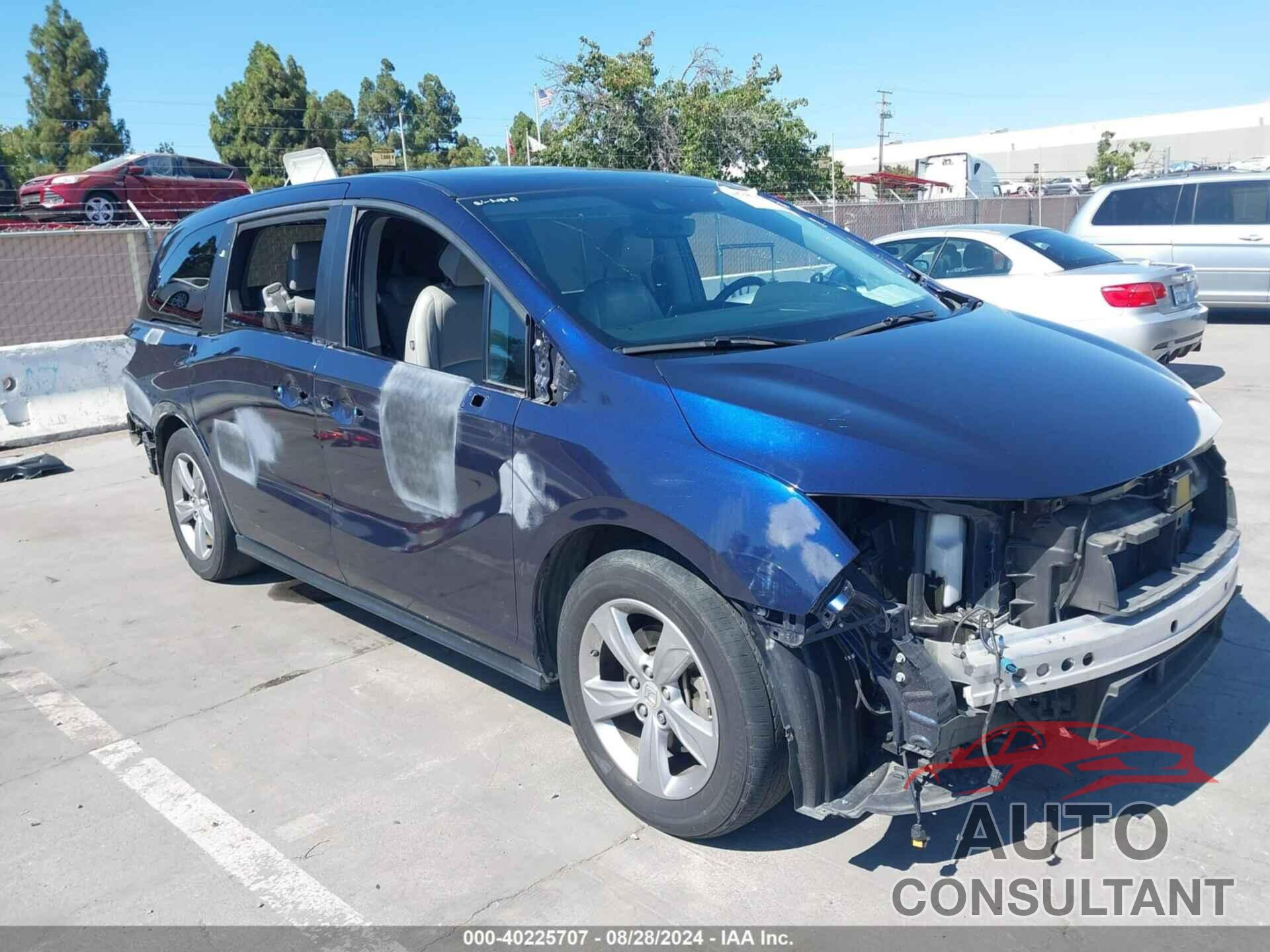 HONDA ODYSSEY 2018 - 5FNRL6H75JB075704