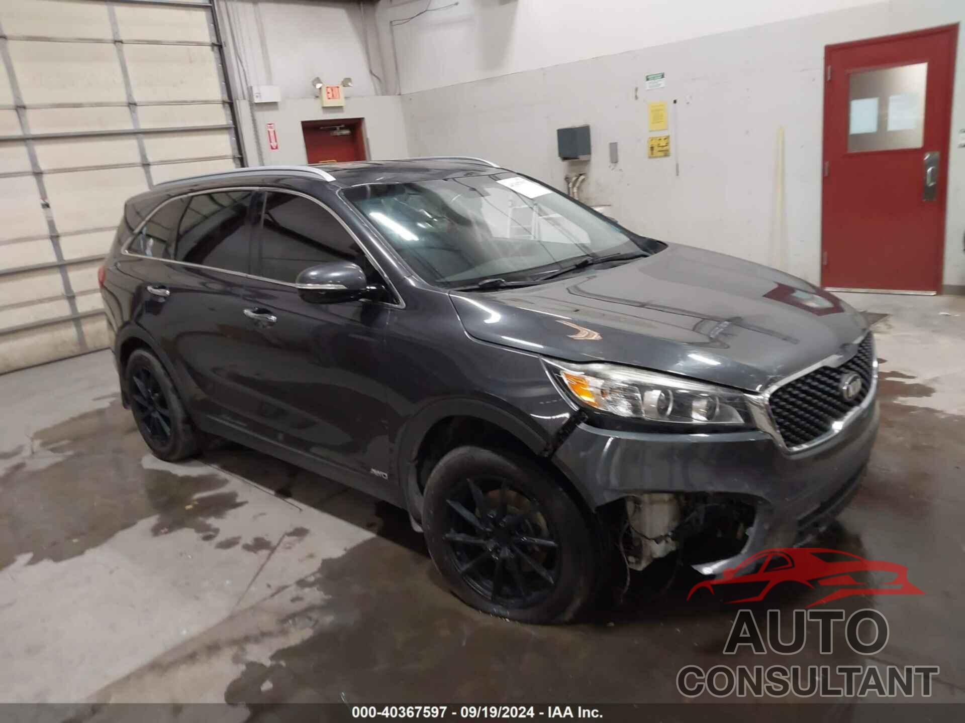 KIA SORENTO 2018 - 5XYPGDA30JG341274