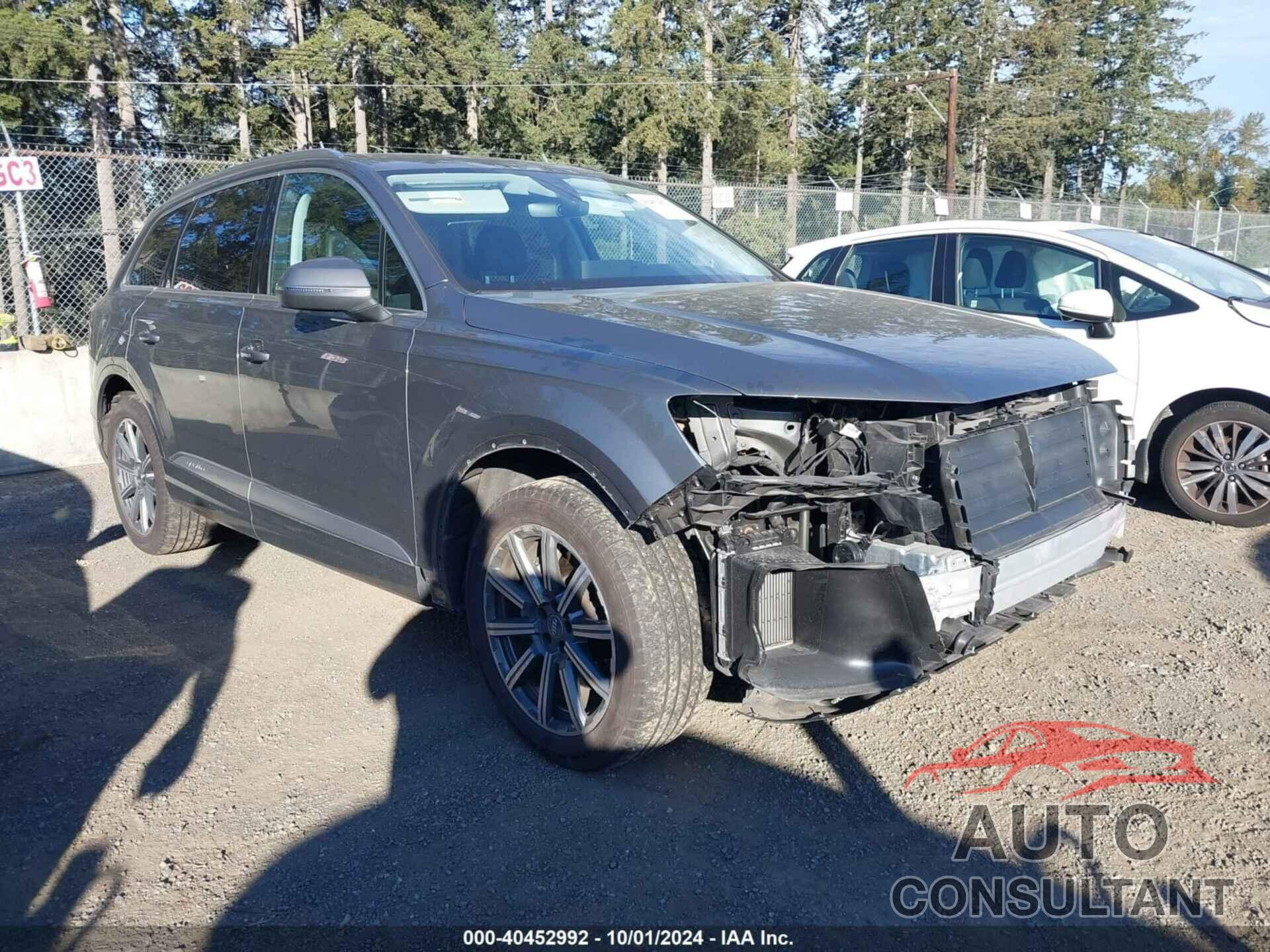 AUDI Q7 2018 - WA1VAAF75JD017152