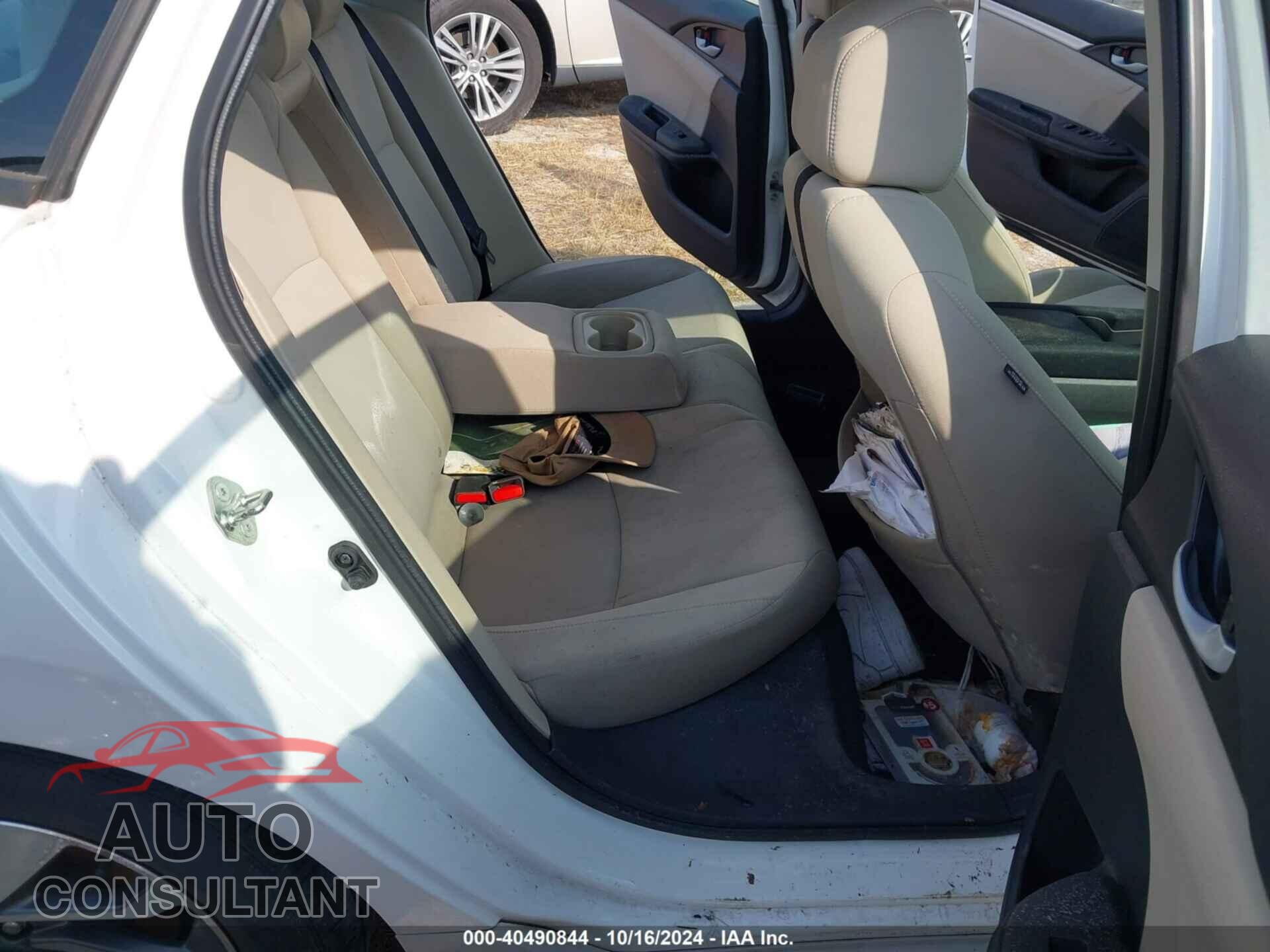 HONDA CIVIC 2018 - 19XFC2F75JE037720