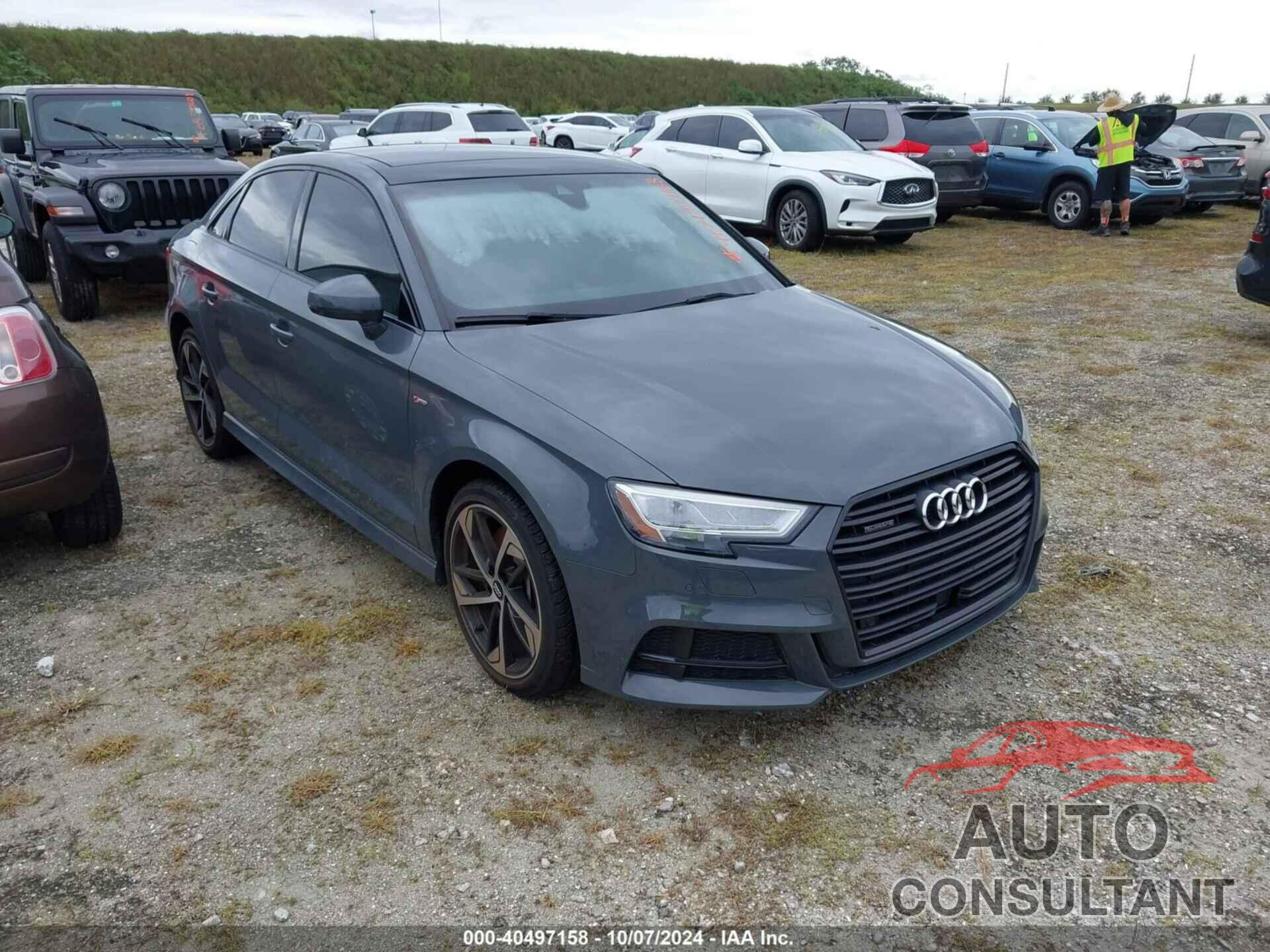 AUDI A3 2020 - WAUJEGFF0LA104817