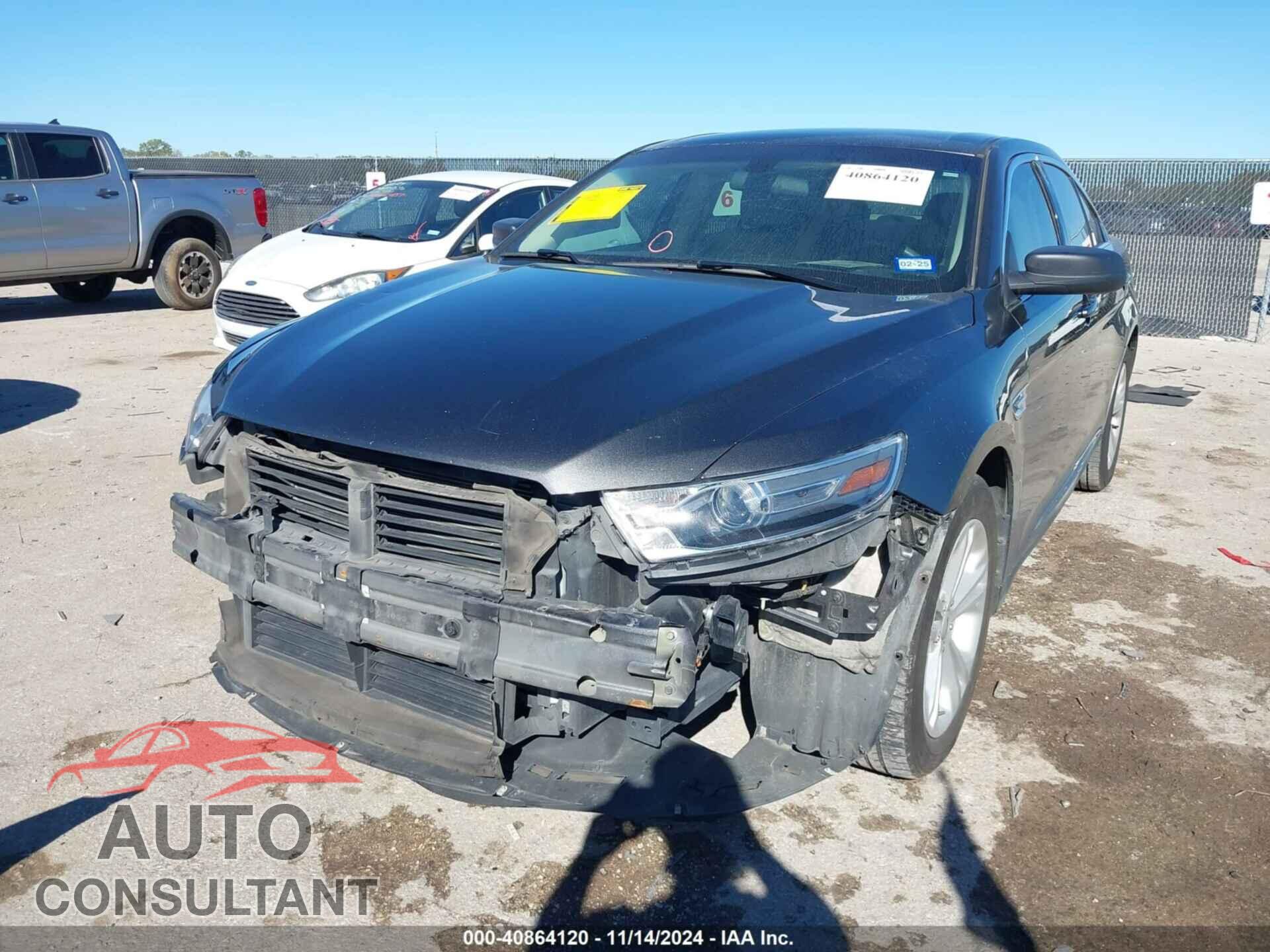 FORD TAURUS 2018 - 1FAHP2D87JG138787
