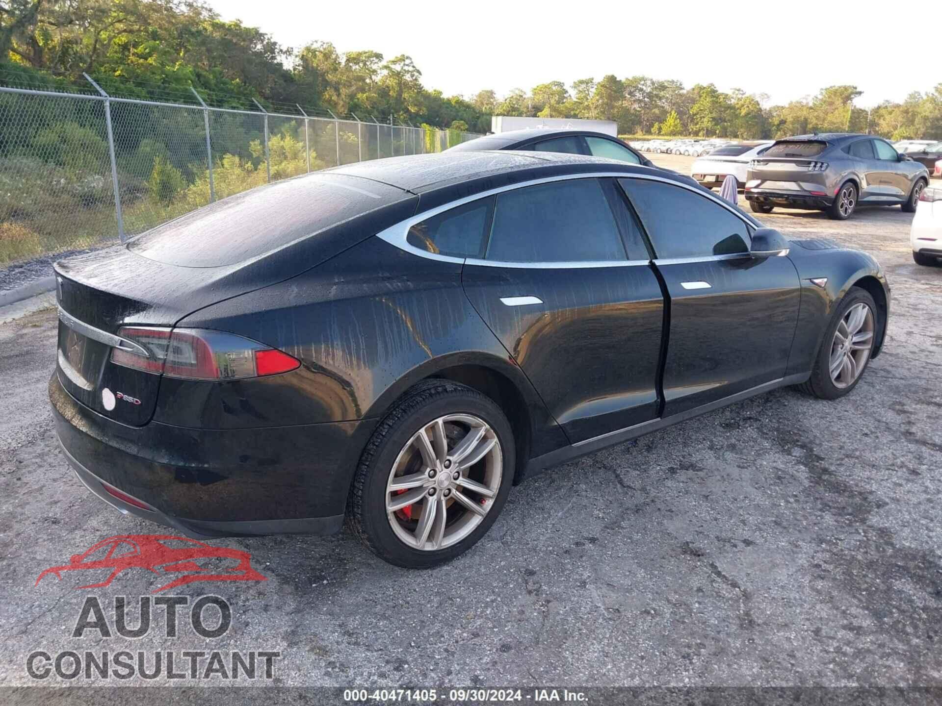 TESLA MODEL S 2015 - 5YJSA1E43FF112342