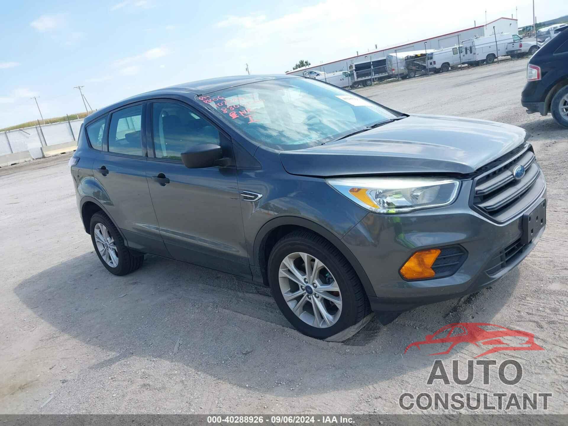 FORD ESCAPE 2017 - 1FMCU0F74HUE95244