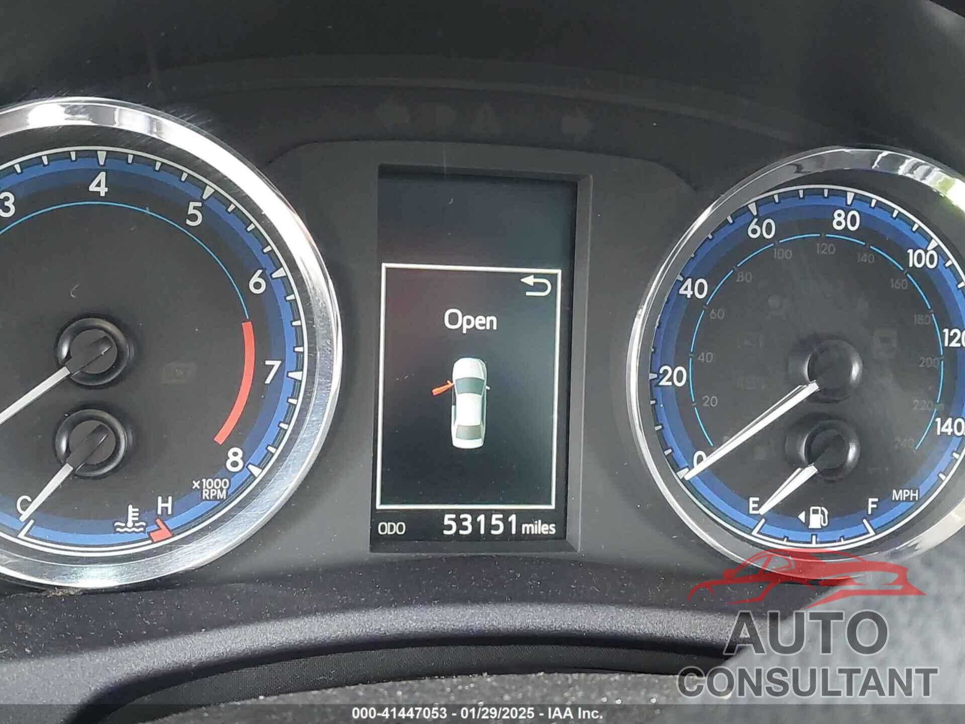 TOYOTA COROLLA 2017 - 2T1BURHE5HC820982