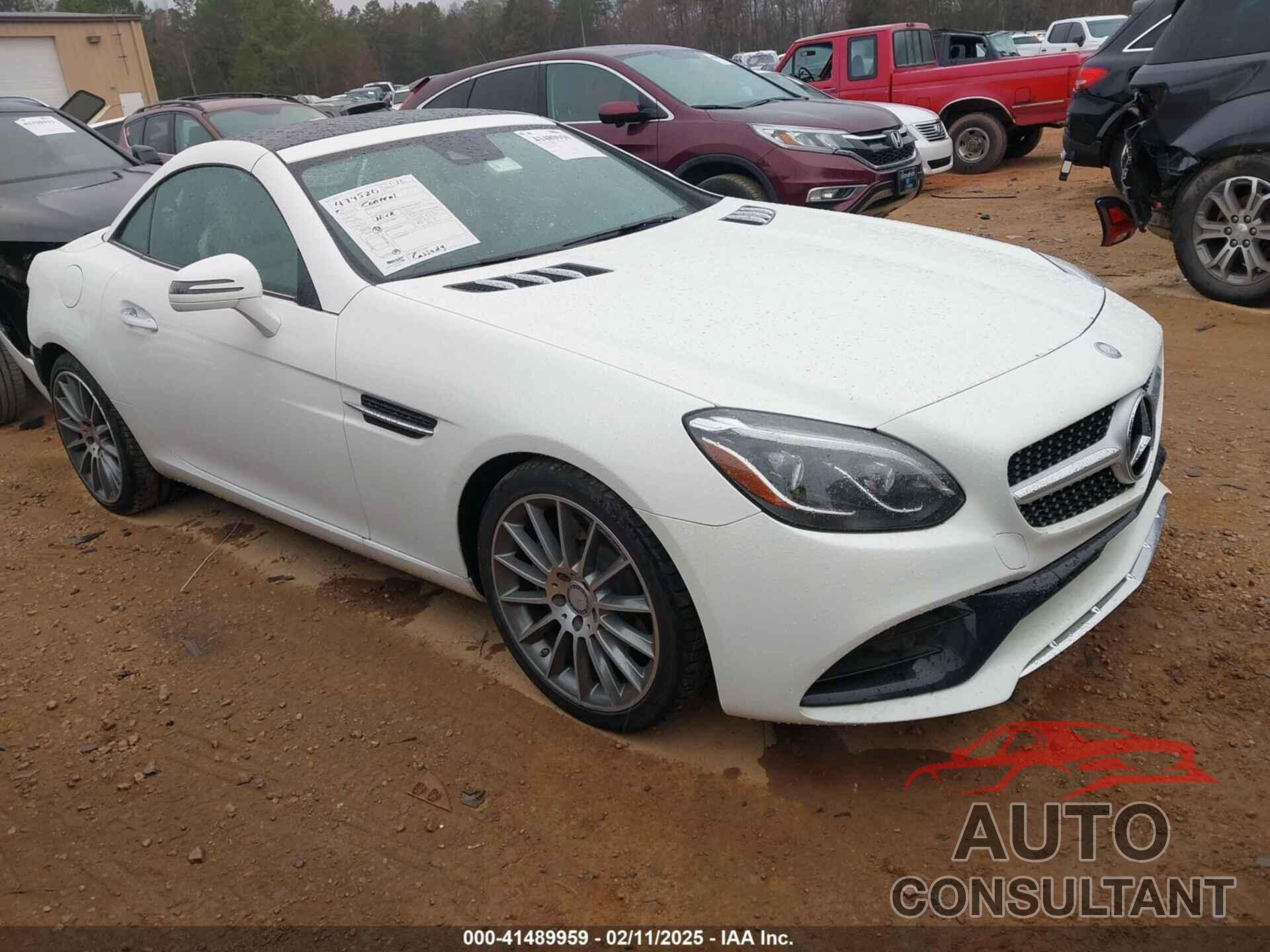 MERCEDES-BENZ SLC 300 2017 - WDDPK3JA3HF135991
