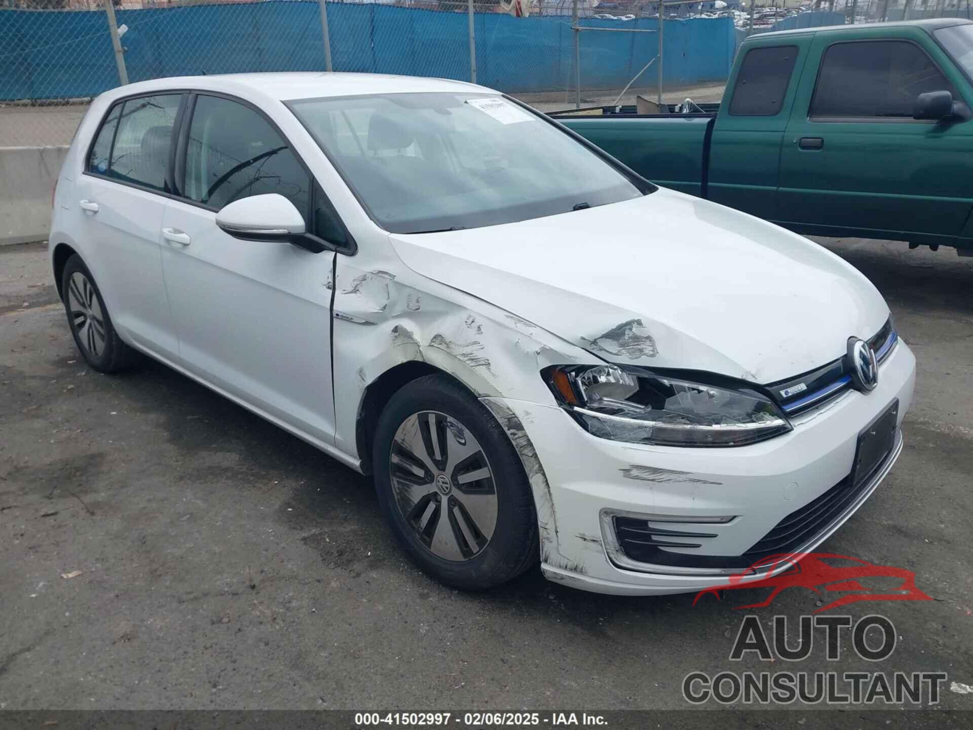 VOLKSWAGEN E-GOLF 2019 - WVWKR7AU6KW910647